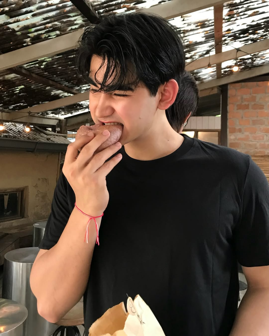 เดรก - สัตบุตร แลดิกี