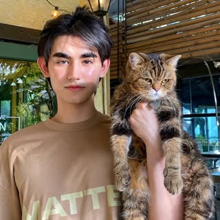 IG เดรก - สัตบุตร แลดิกี (@drake_laedeke) - Instagram