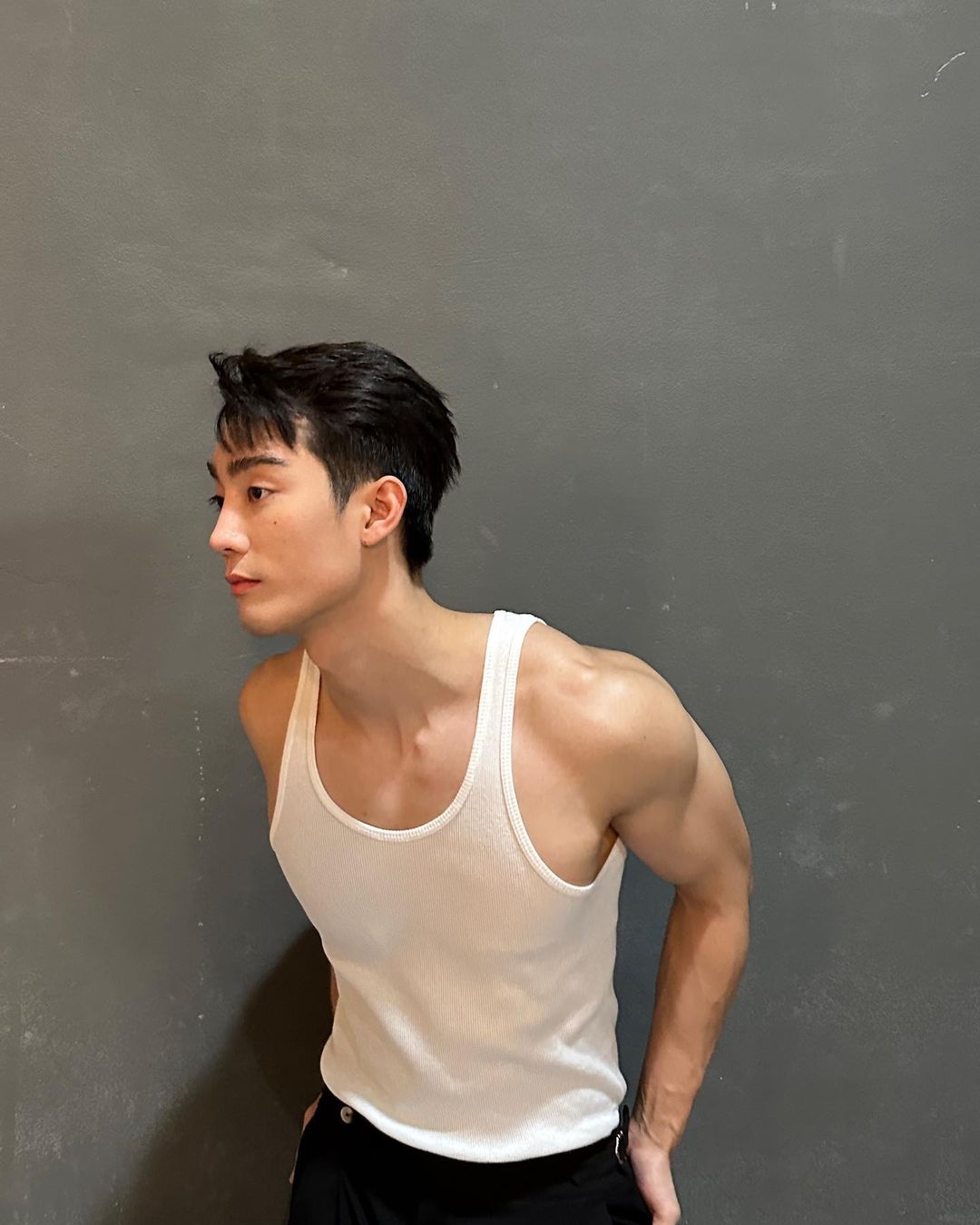 ฟอส - จิรัชพงศ์ ศรีแสง