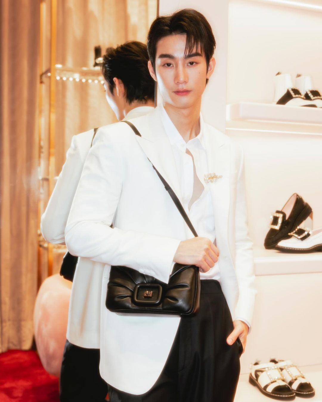 ฟอส - จิรัชพงศ์ ศรีแสง
