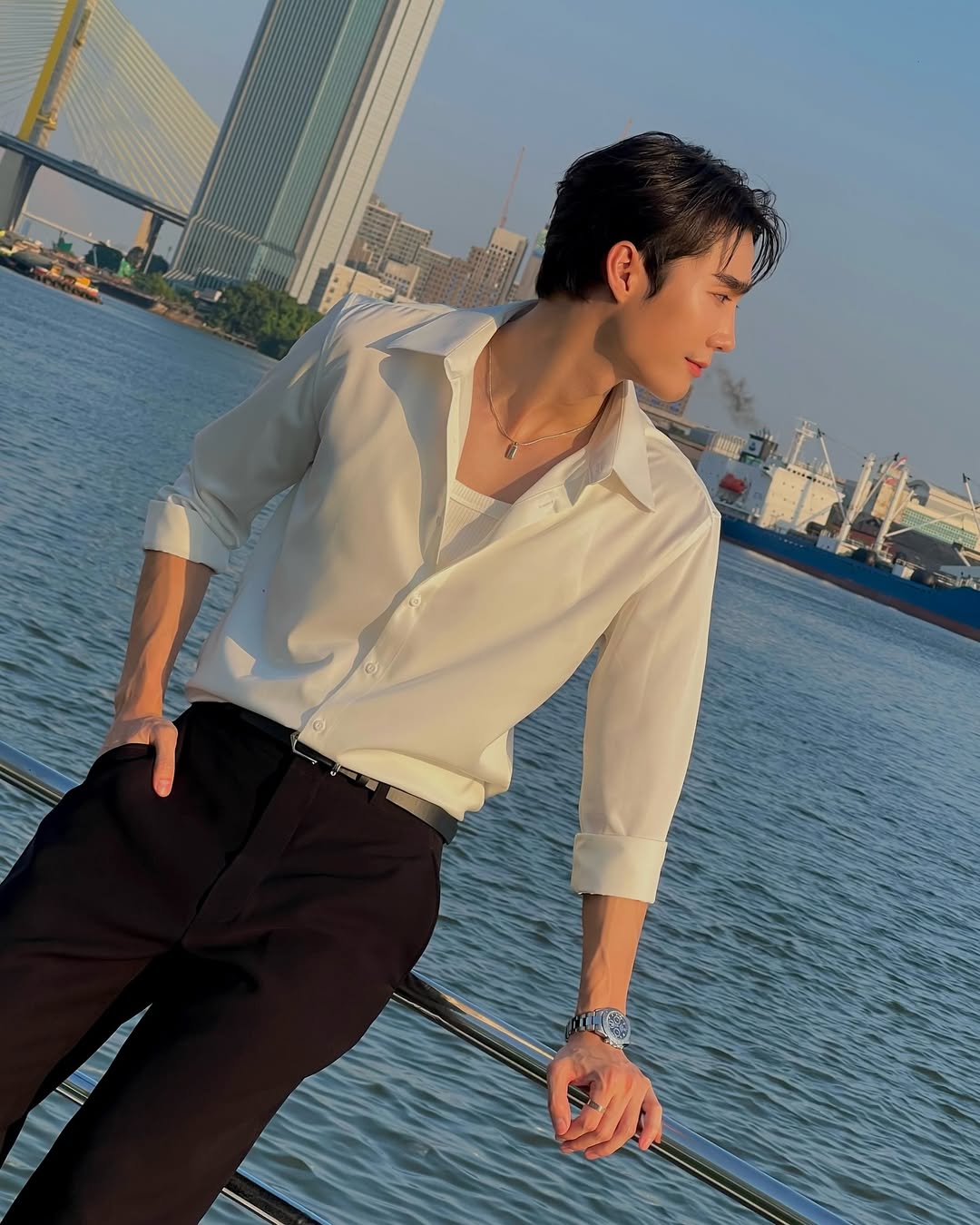 ฟอส - จิรัชพงศ์ ศรีแสง