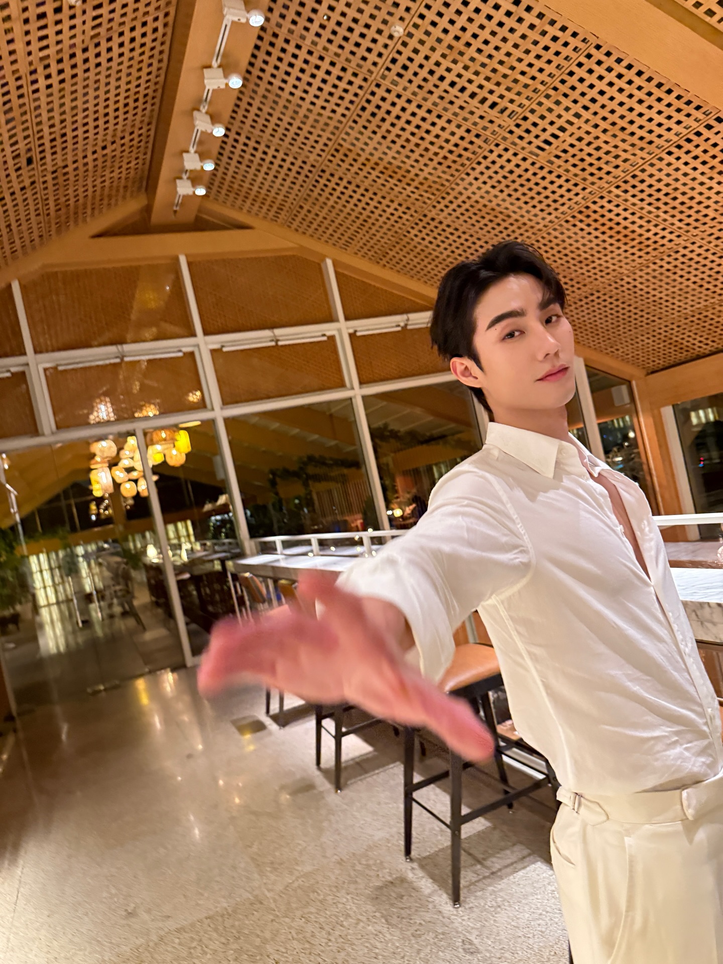 ฟอส - จิรัชพงศ์ ศรีแสง
