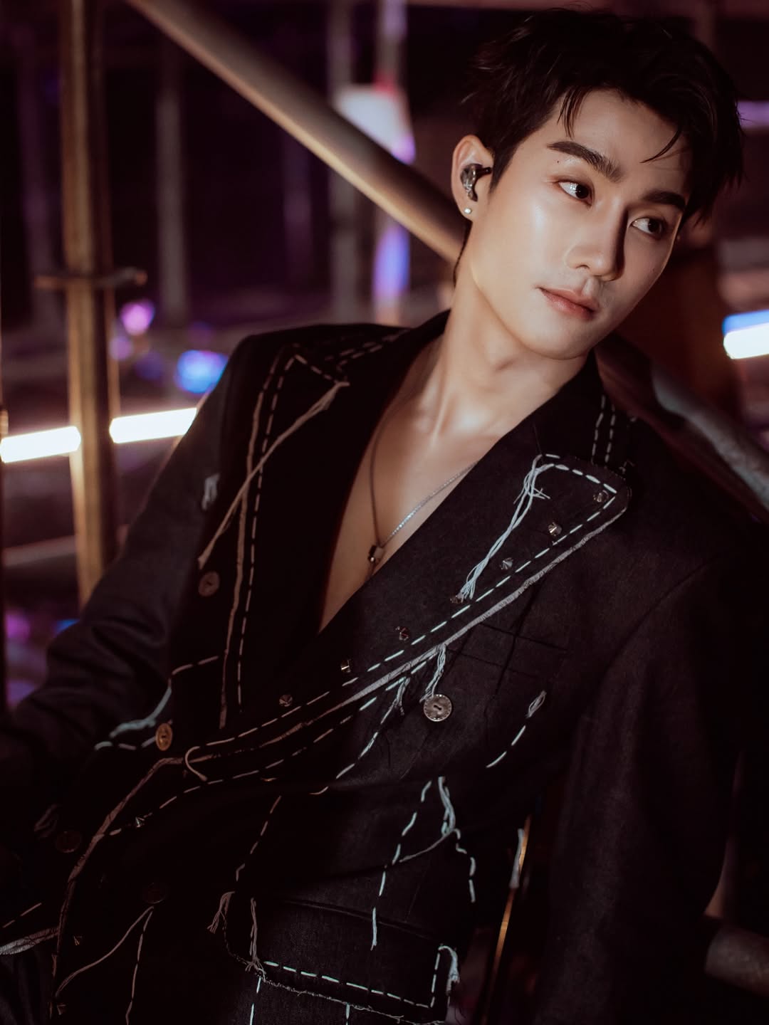 ฟอส - จิรัชพงศ์ ศรีแสง