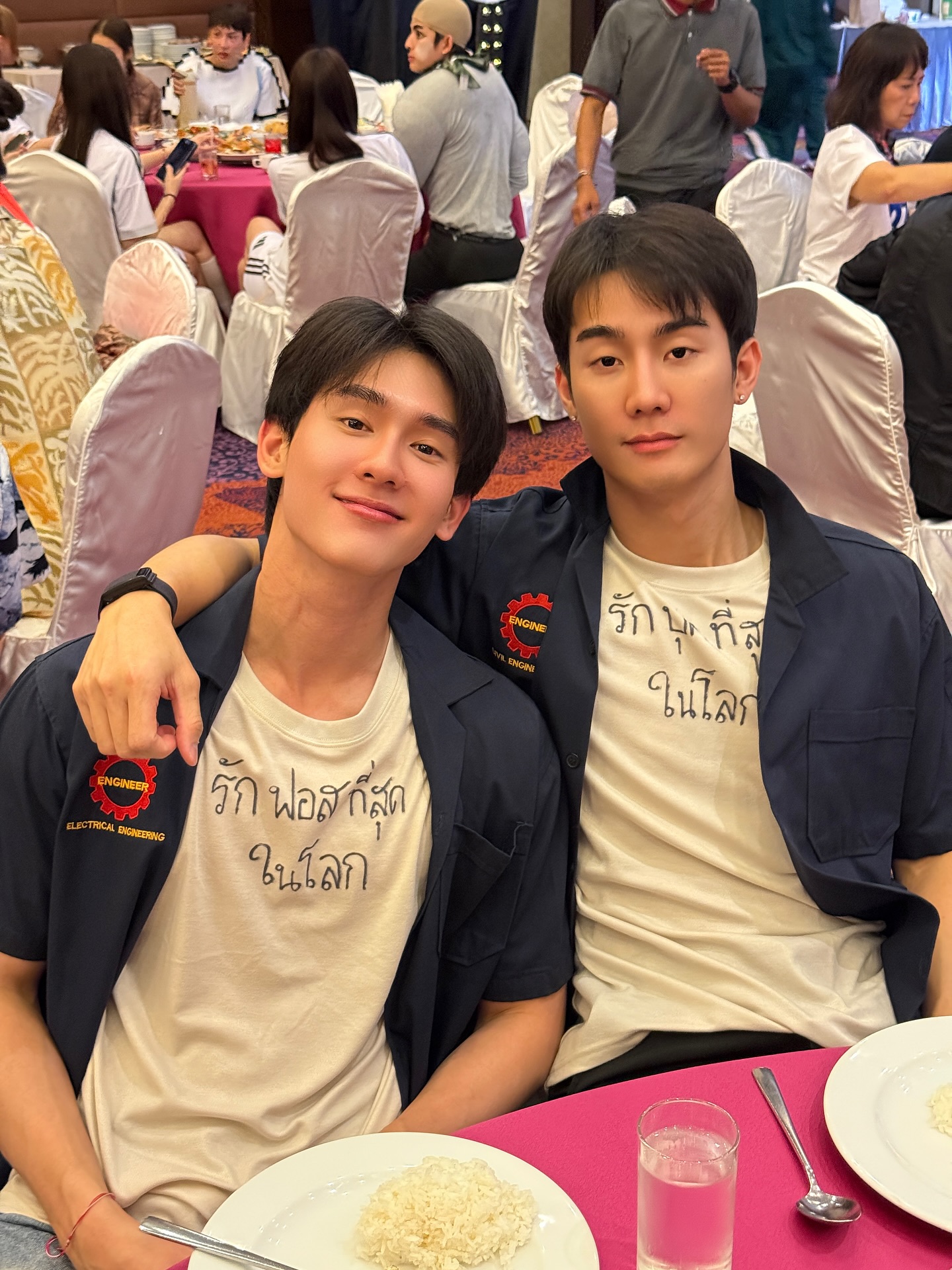 ฟอส - จิรัชพงศ์ ศรีแสง