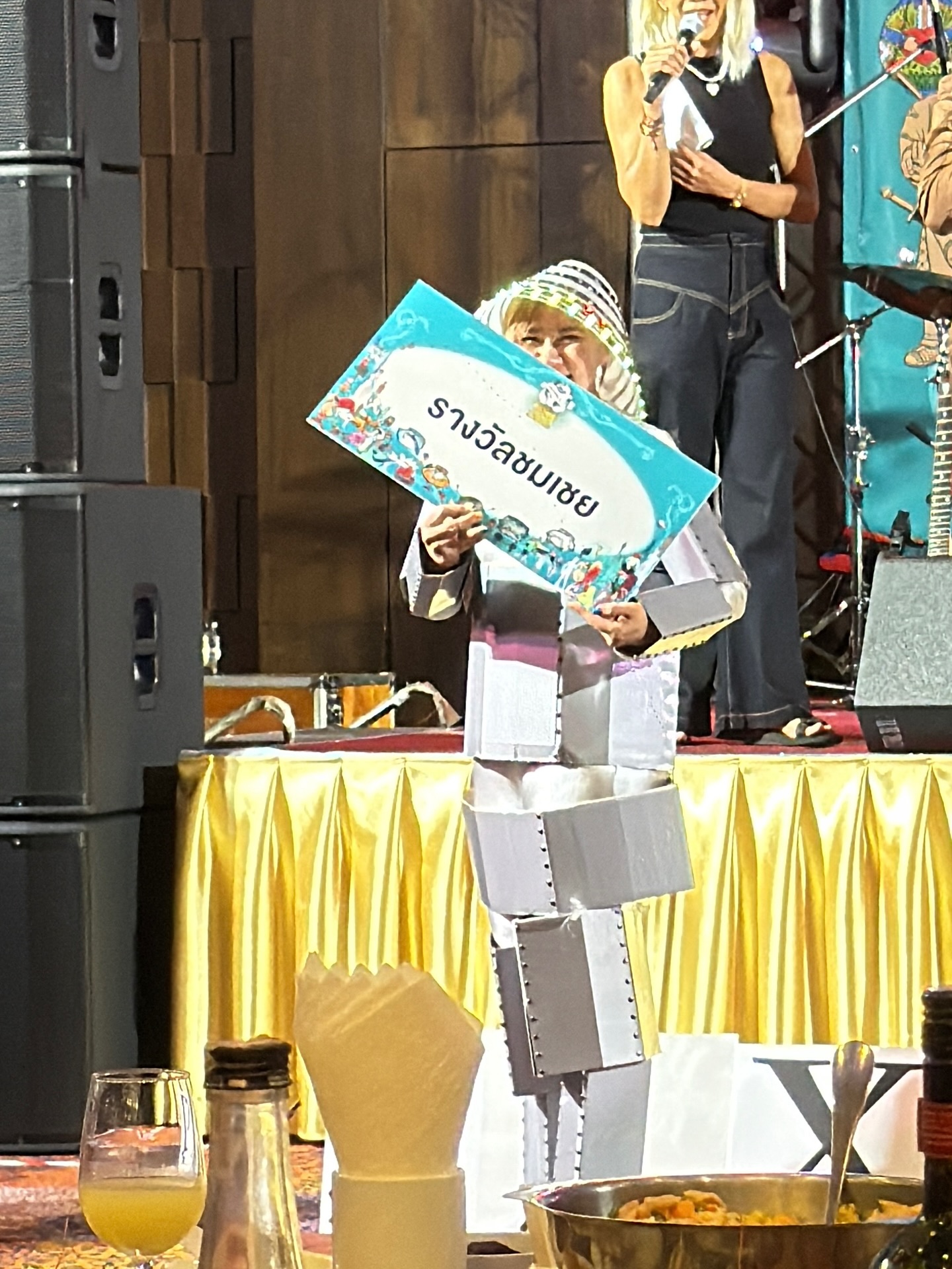 ฟอส - จิรัชพงศ์ ศรีแสง