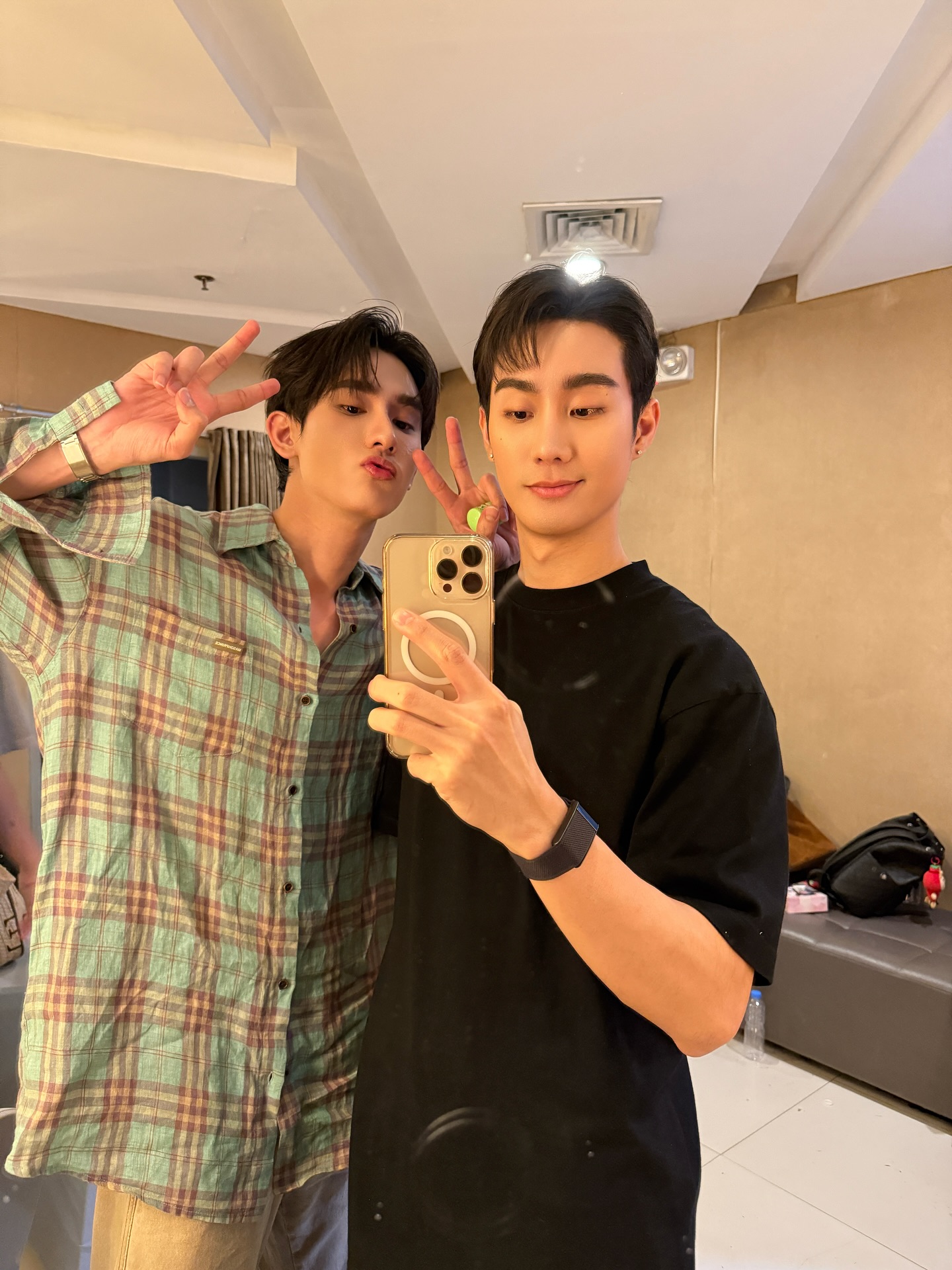 ฟอส - จิรัชพงศ์ ศรีแสง