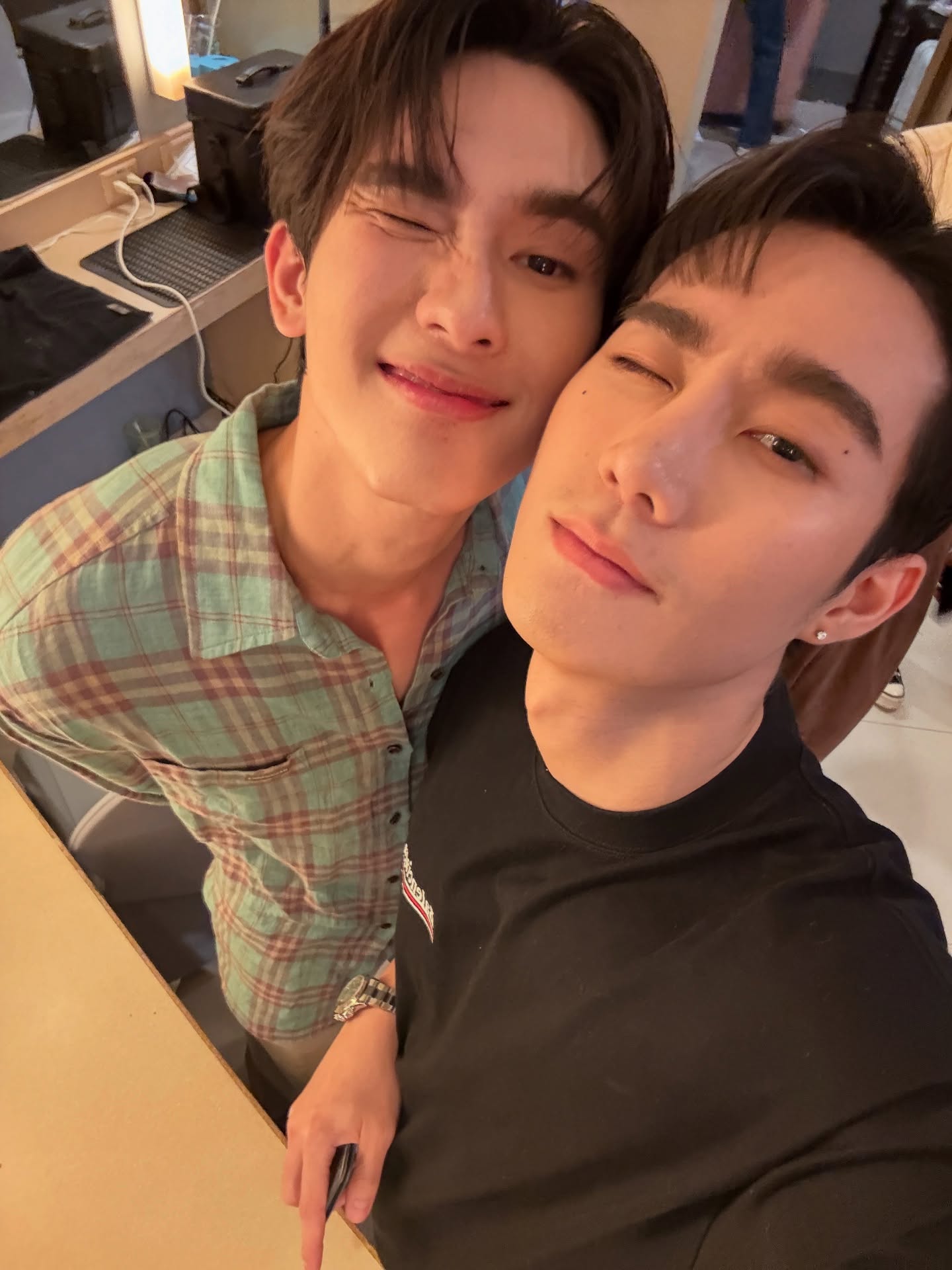 ฟอส - จิรัชพงศ์ ศรีแสง