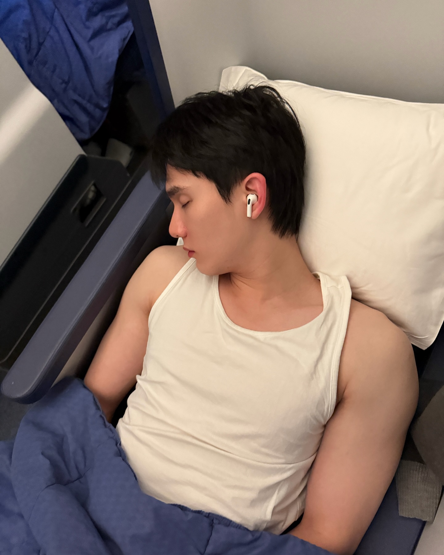ฟอส - จิรัชพงศ์ ศรีแสง