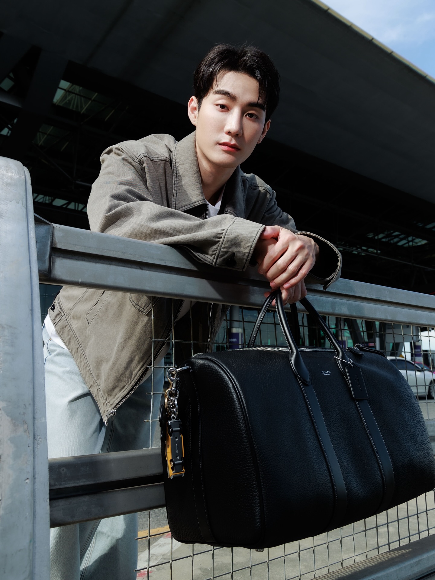 ฟอส - จิรัชพงศ์ ศรีแสง