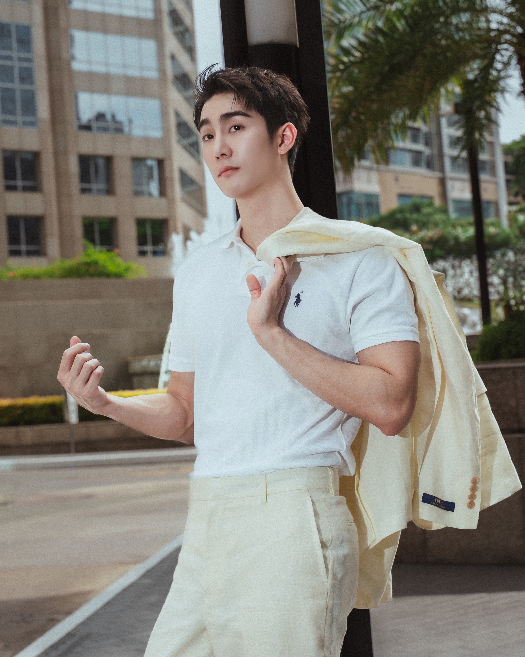 ฟอส - จิรัชพงศ์ ศรีแสง