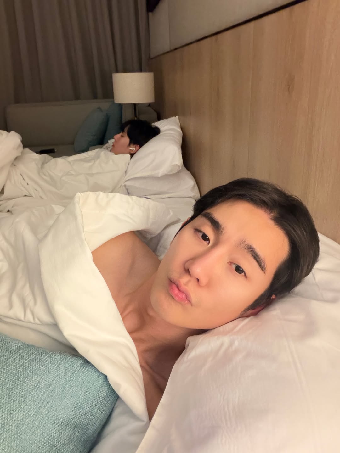 ฟอส - จิรัชพงศ์ ศรีแสง