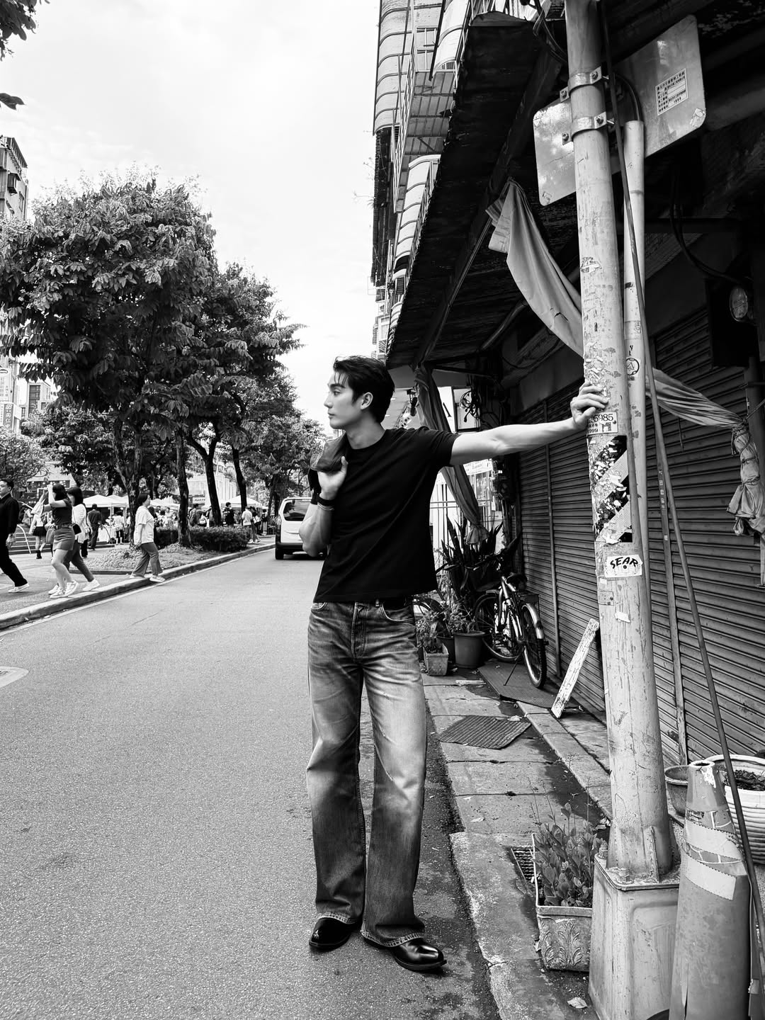 ฟอส - จิรัชพงศ์ ศรีแสง