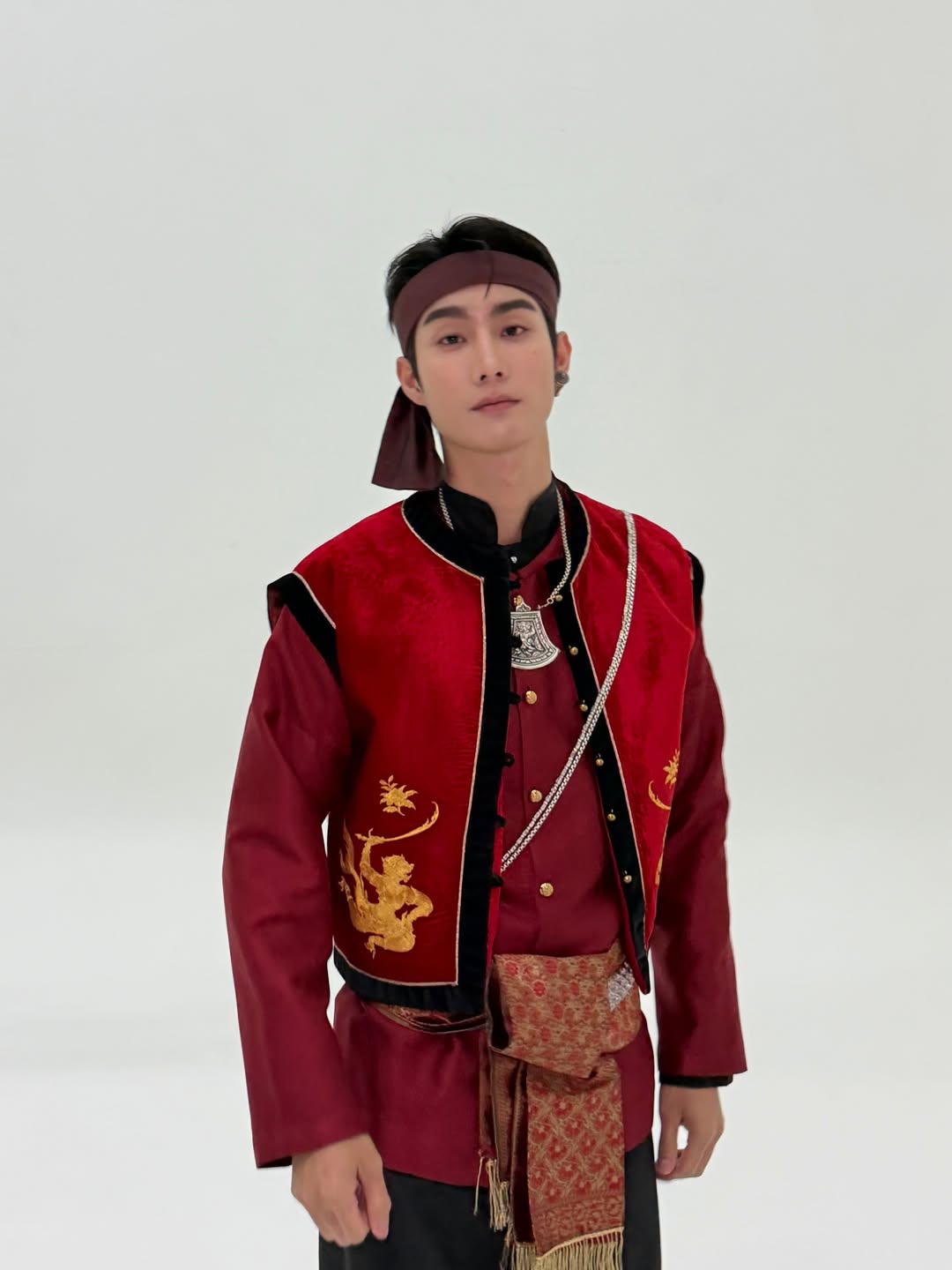 ฟอส - จิรัชพงศ์ ศรีแสง