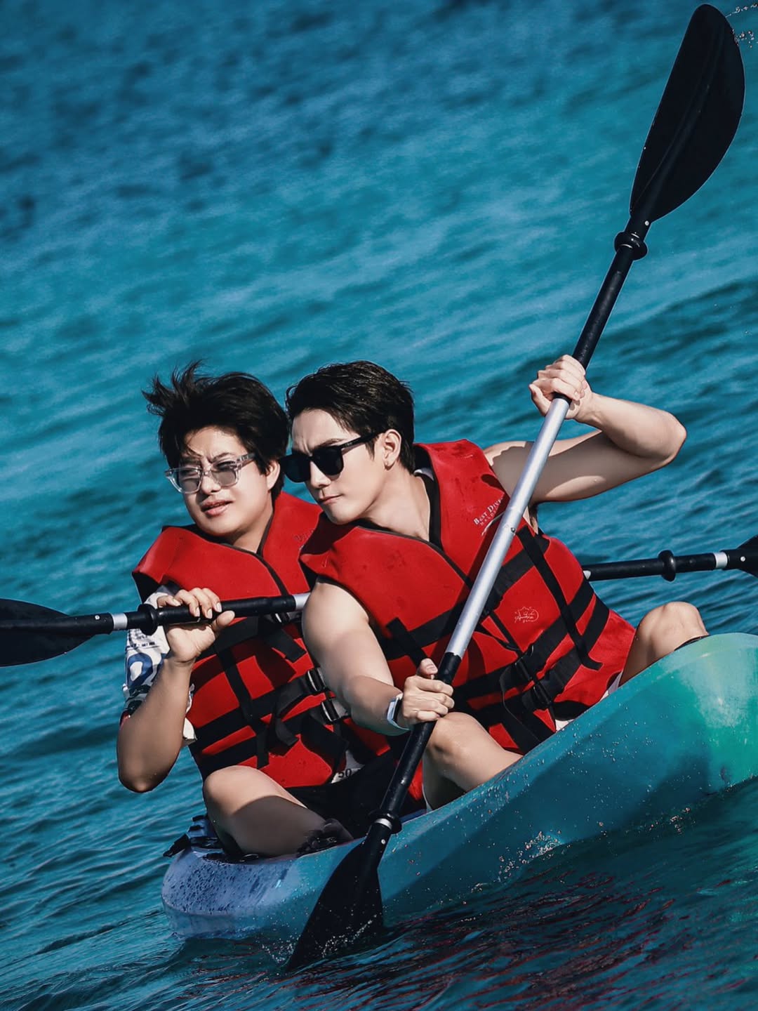 ฟอส - จิรัชพงศ์ ศรีแสง