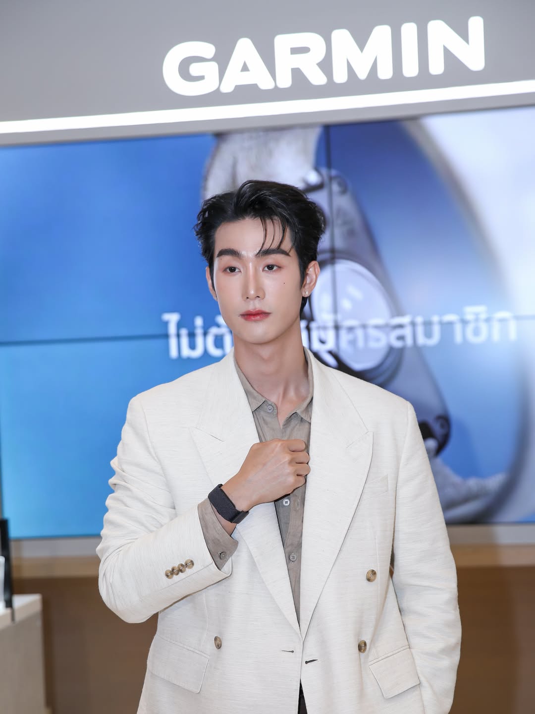 ฟอส - จิรัชพงศ์ ศรีแสง