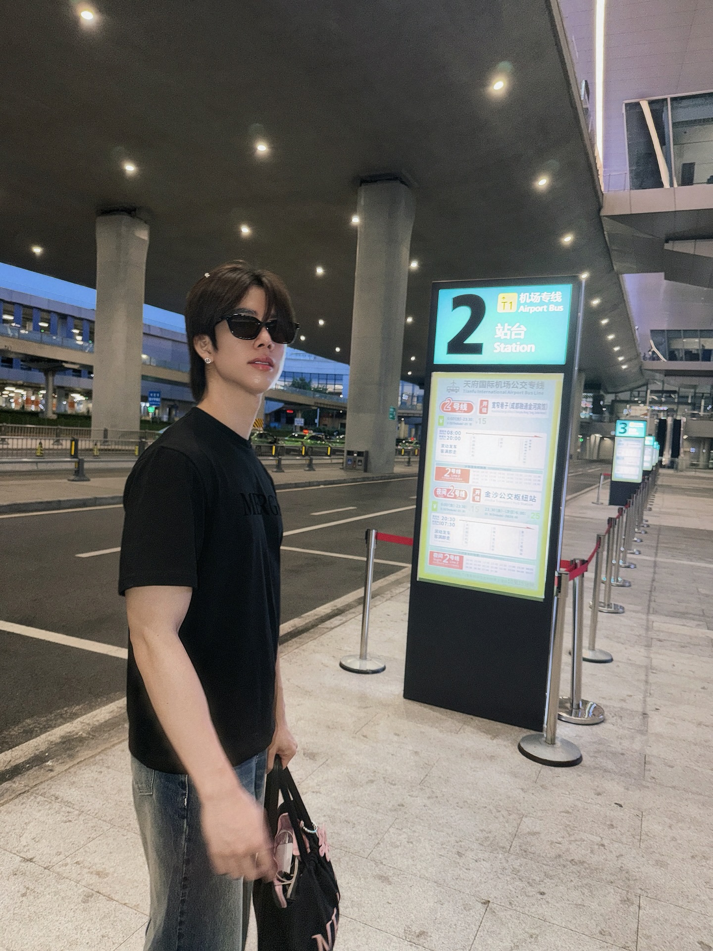 แฟรงค์ - ธนัตถ์ศรันย์ ซำทองไหล