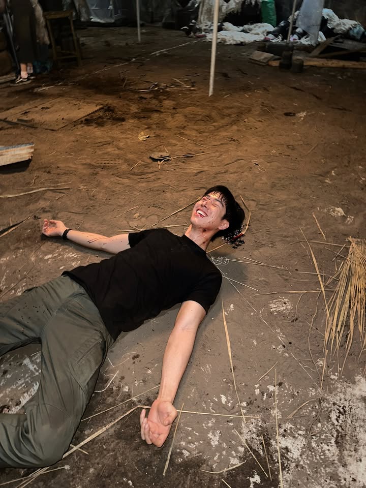 แฟรงค์ - ธนัตถ์ศรันย์ ซำทองไหล