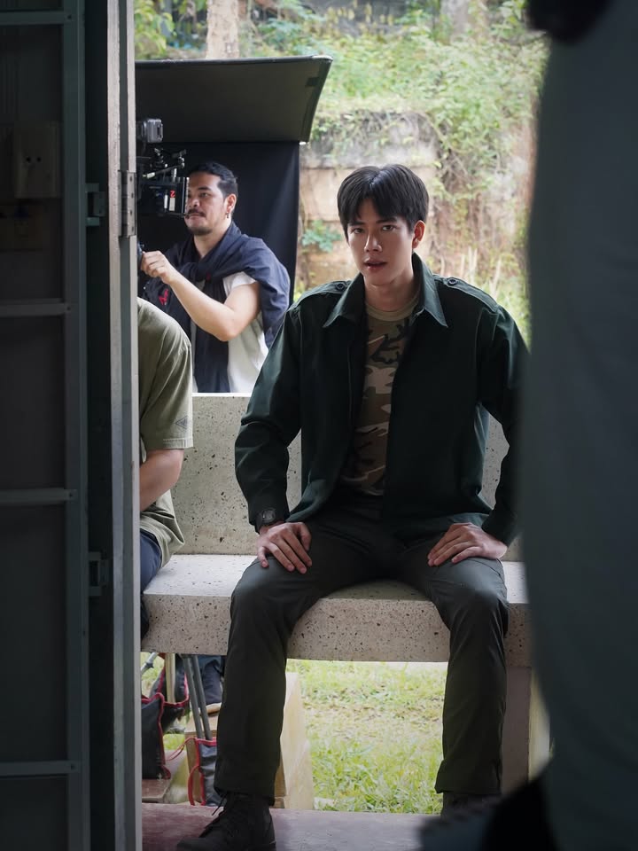 แฟรงค์ - ธนัตถ์ศรันย์ ซำทองไหล