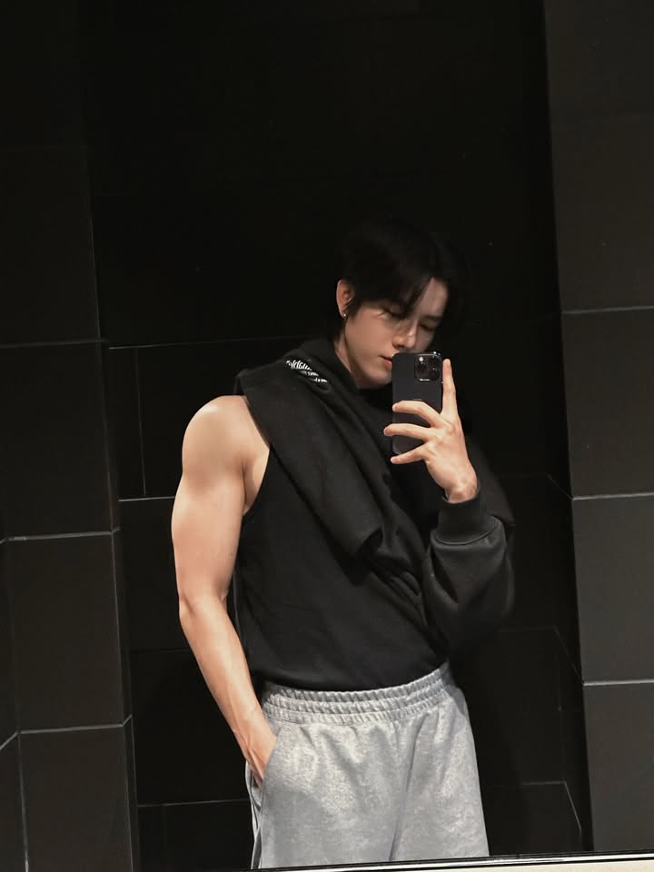 แฟรงค์ - ธนัตถ์ศรันย์ ซำทองไหล