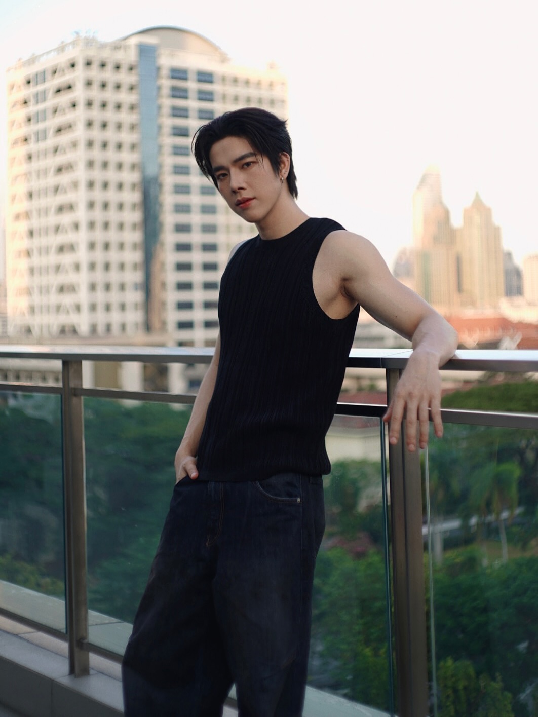 แฟรงค์ - ธนัตถ์ศรันย์ ซำทองไหล