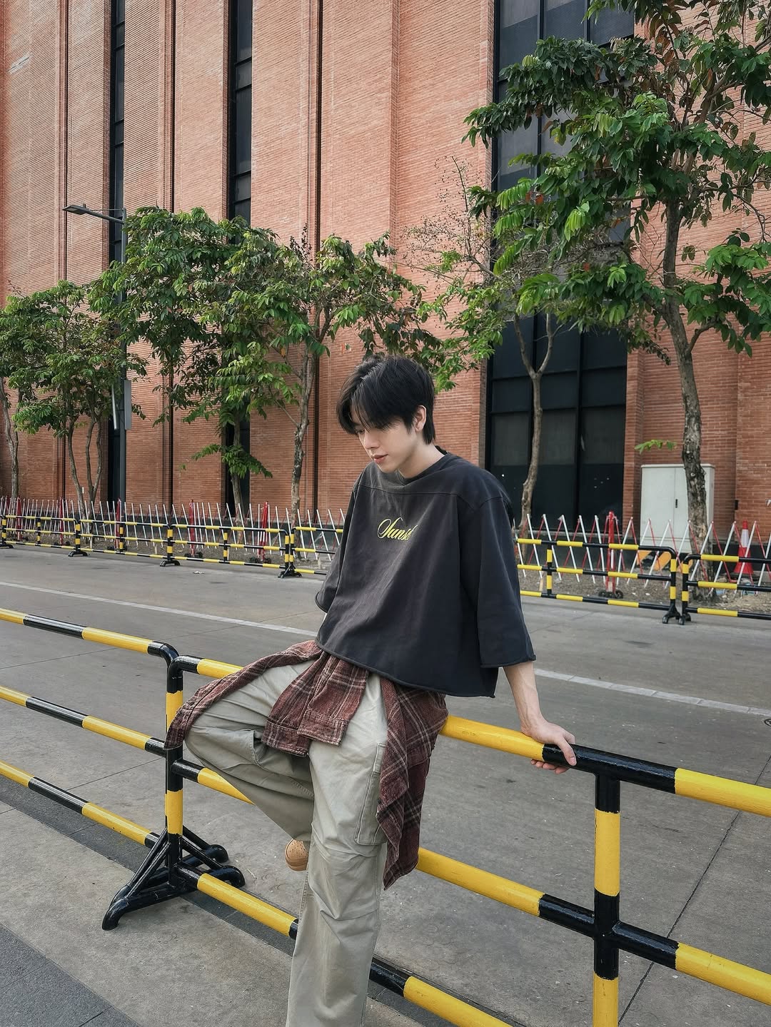 แฟรงค์ - ธนัตถ์ศรันย์ ซำทองไหล