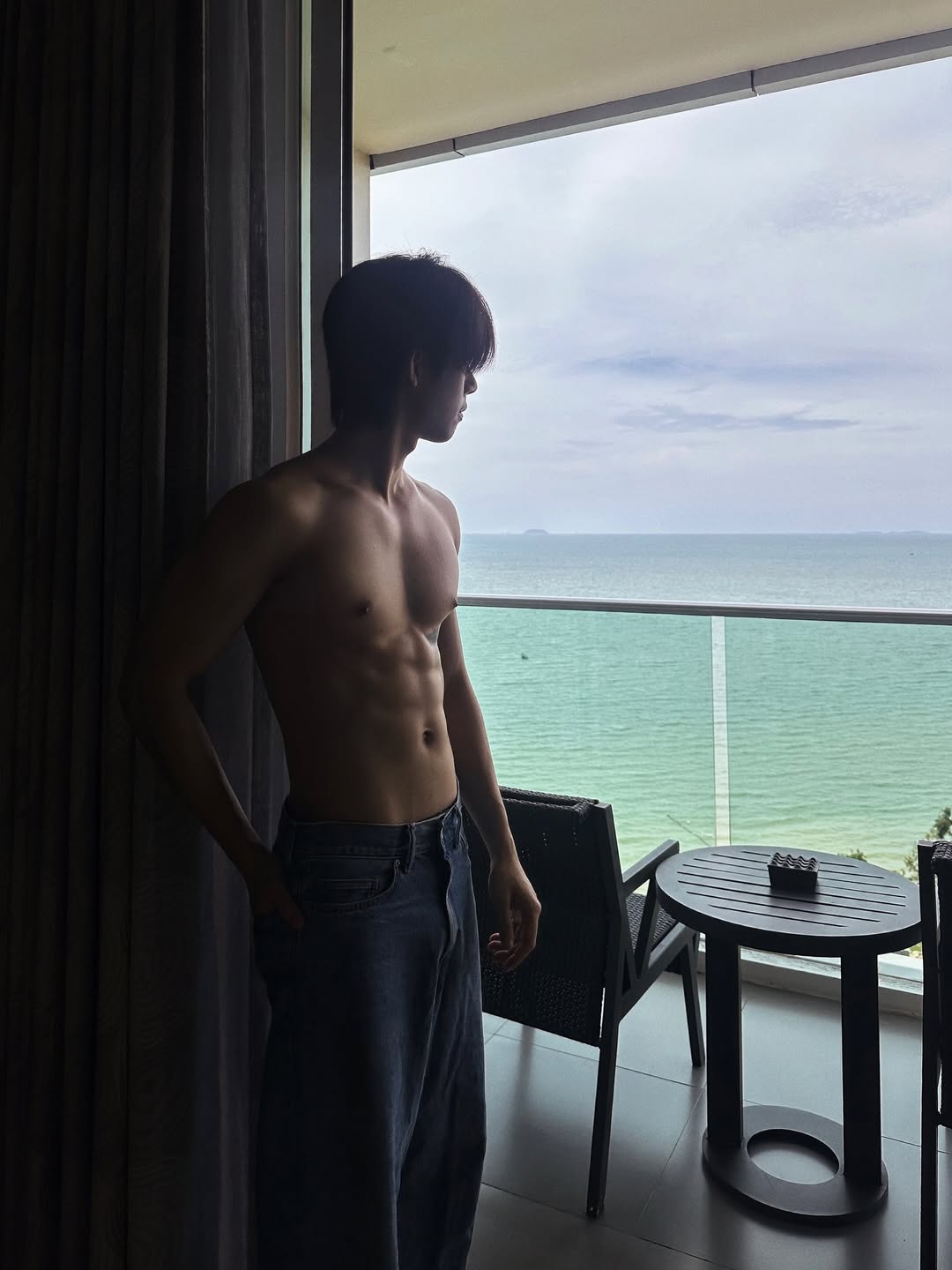 แฟรงค์ - ธนัตถ์ศรันย์ ซำทองไหล