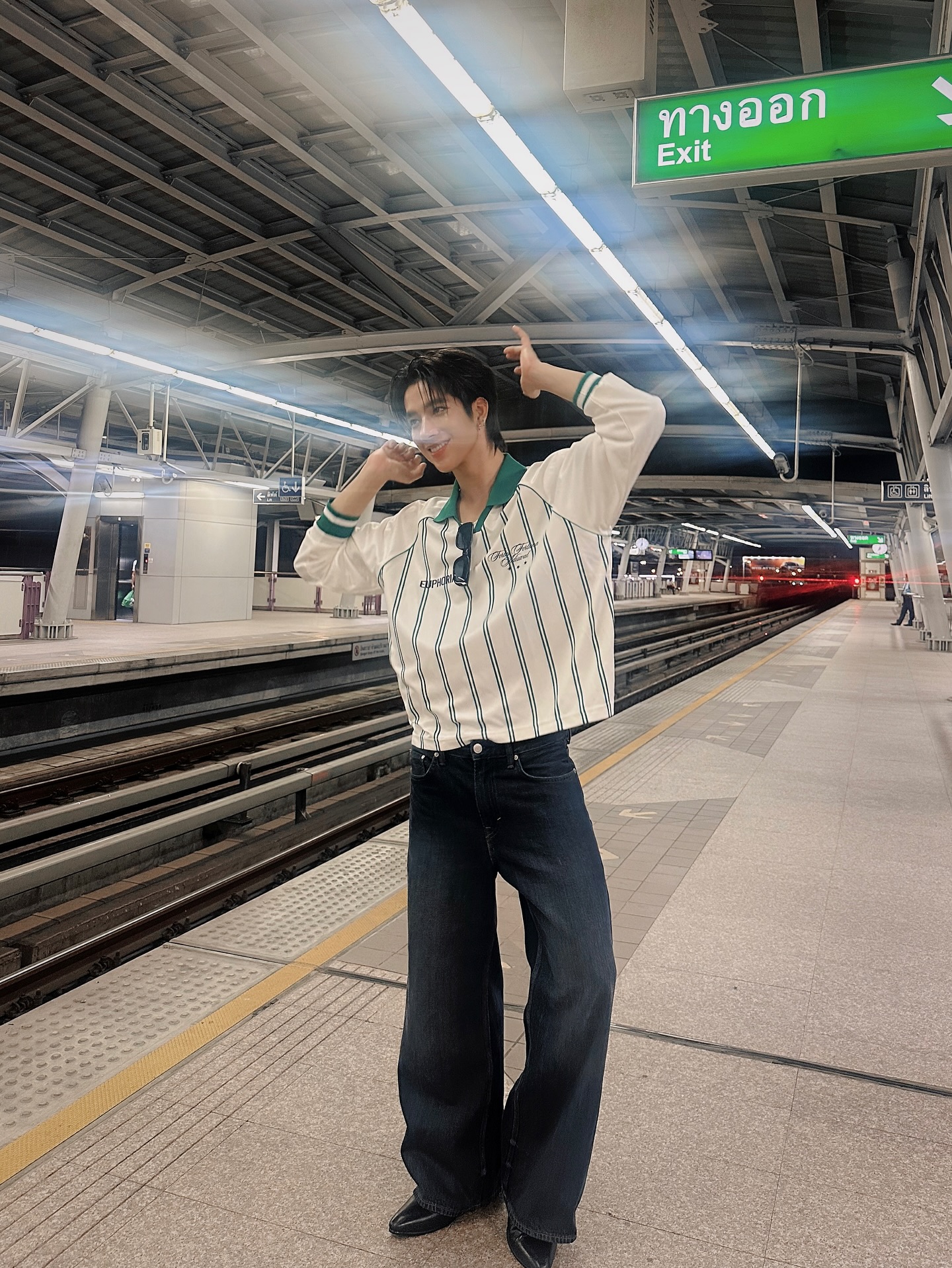 แฟรงค์ - ธนัตถ์ศรันย์ ซำทองไหล