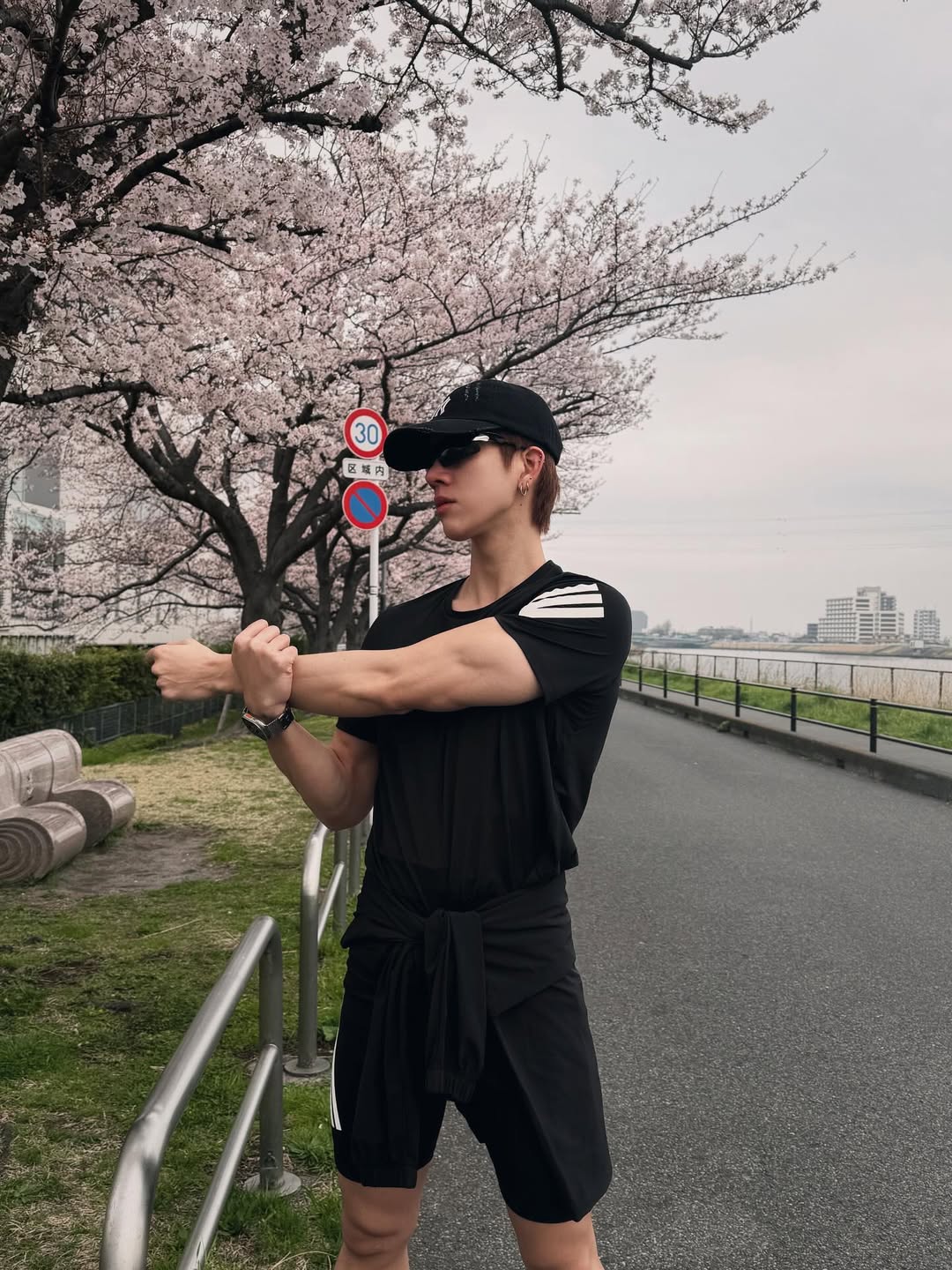 แฟรงค์ - ธนัตถ์ศรันย์ ซำทองไหล