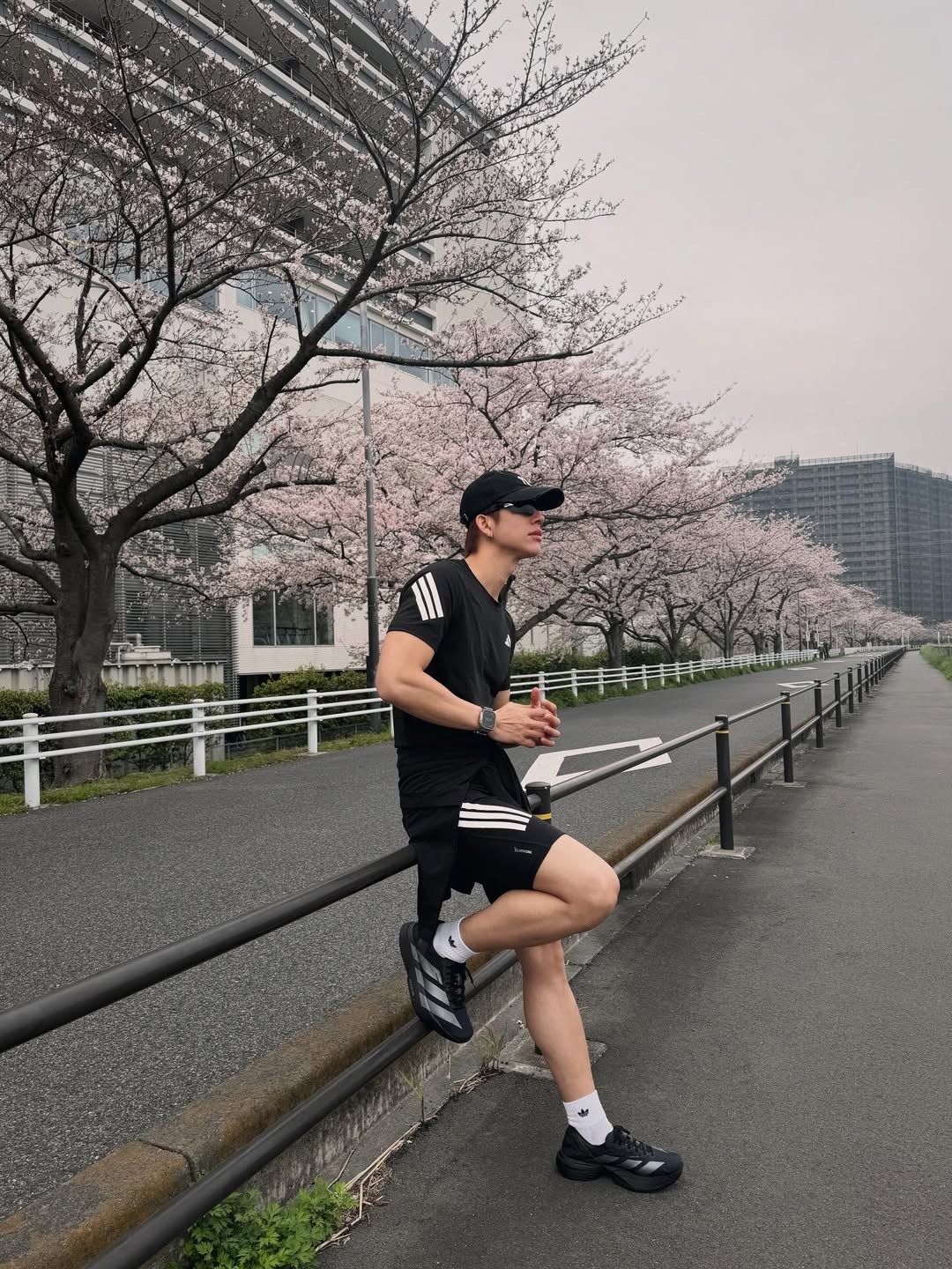 แฟรงค์ - ธนัตถ์ศรันย์ ซำทองไหล