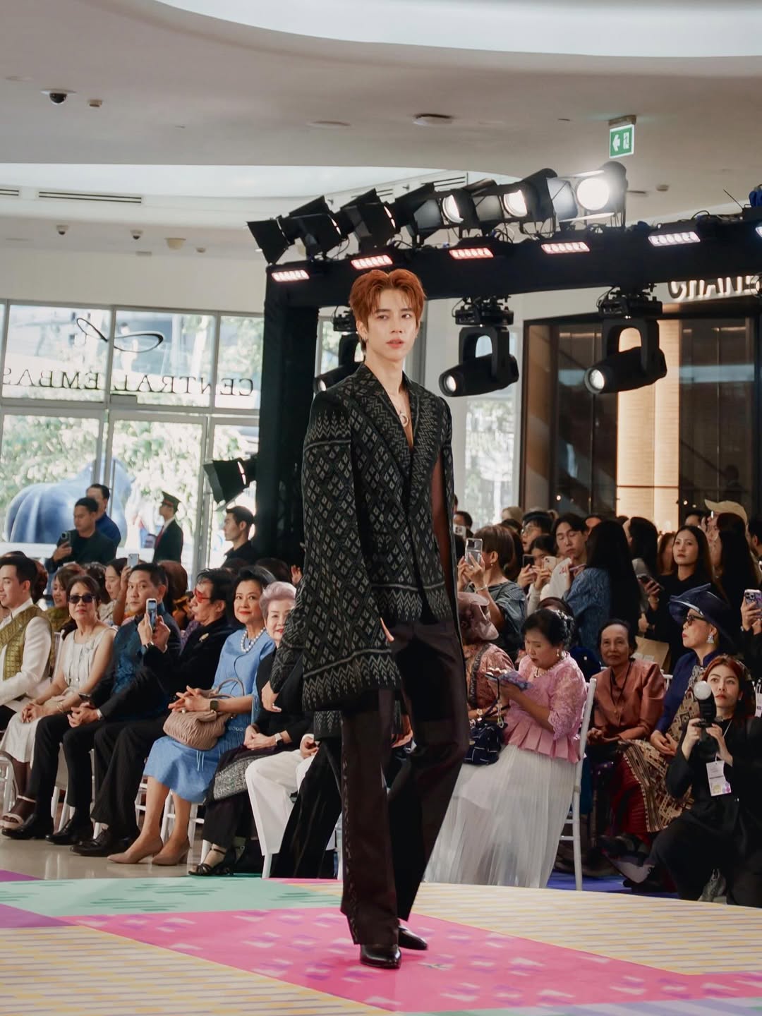 แฟรงค์ - ธนัตถ์ศรันย์ ซำทองไหล