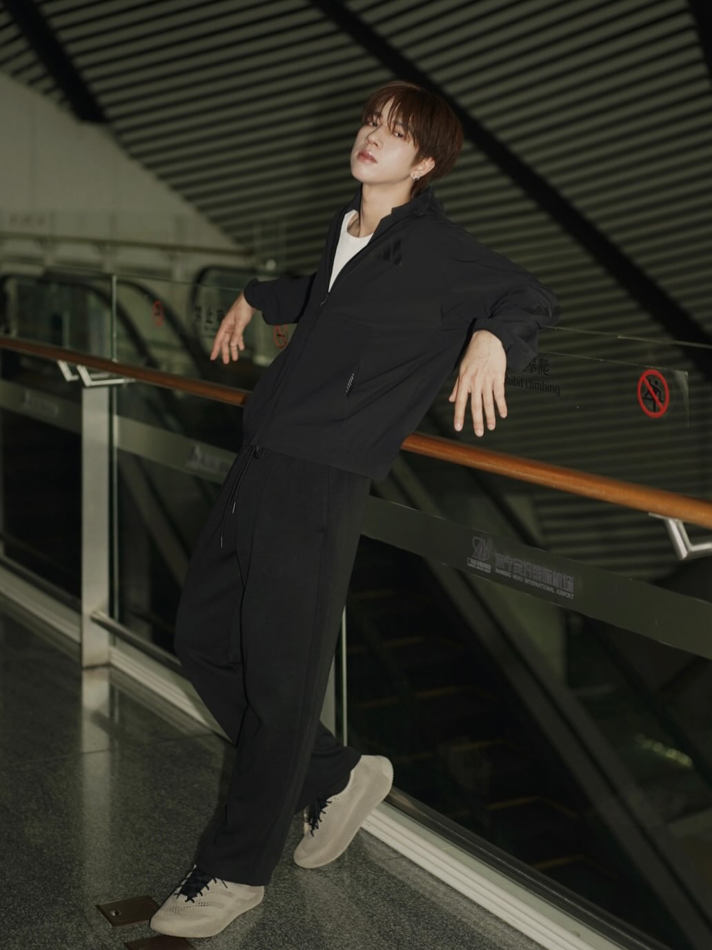 แฟรงค์ - ธนัตถ์ศรันย์ ซำทองไหล