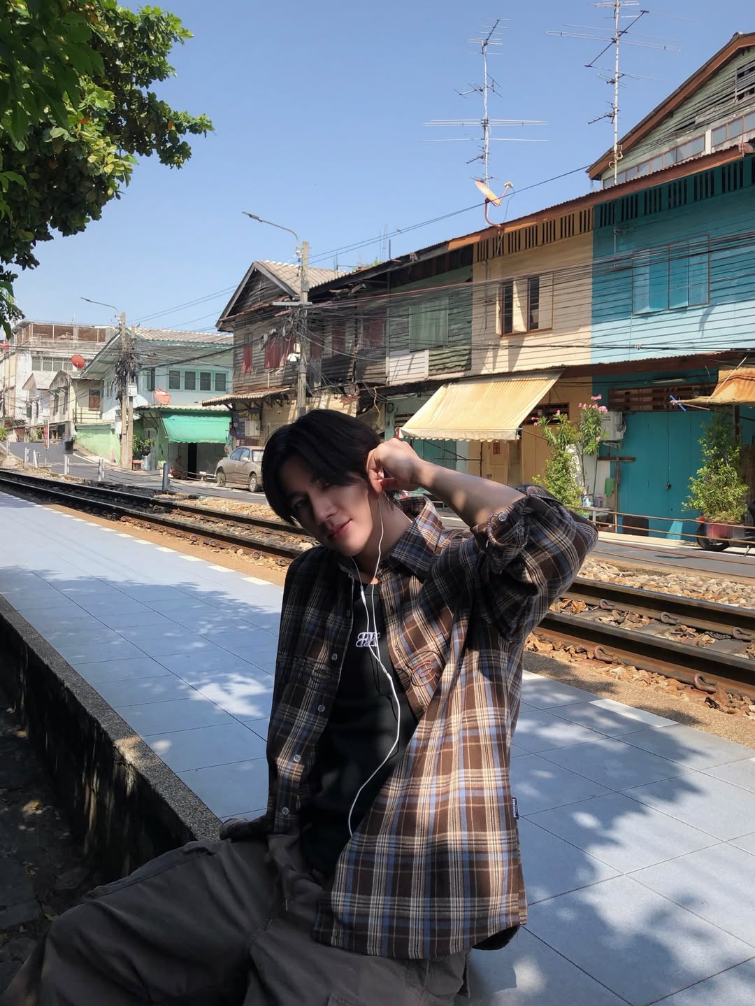 แฟรงค์ - ธนัตถ์ศรันย์ ซำทองไหล