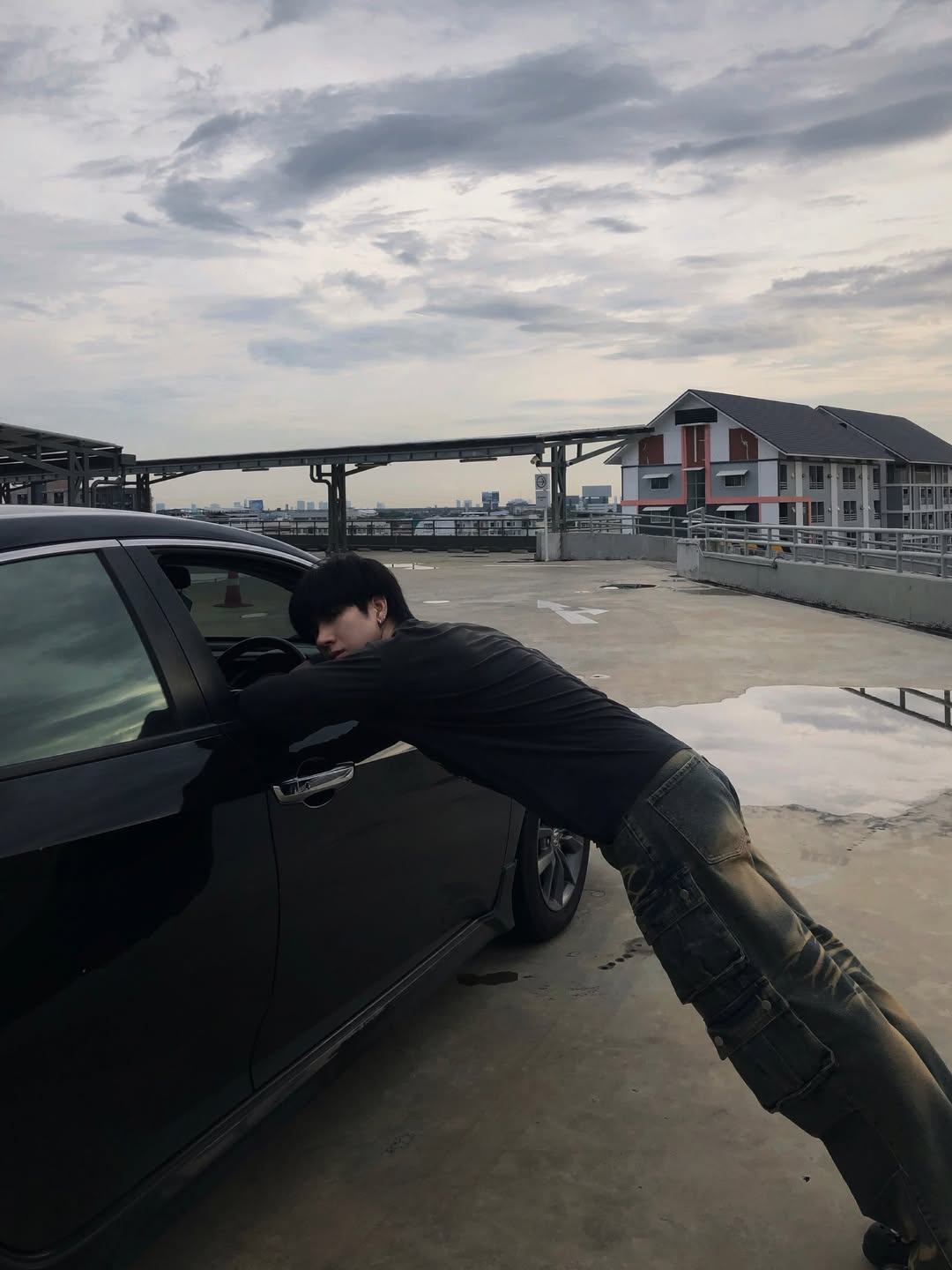 แฟรงค์ - ธนัตถ์ศรันย์ ซำทองไหล