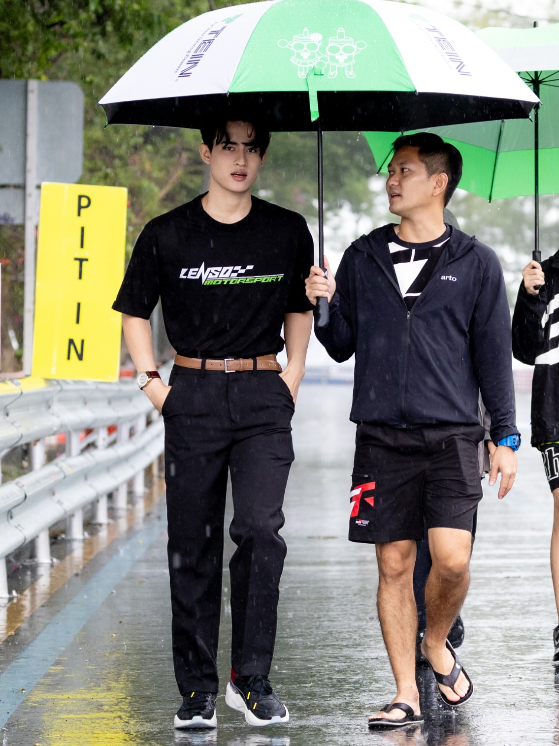 บาร์โค้ด - ตฤณสิษฐ์ อิสระพงศ์พร