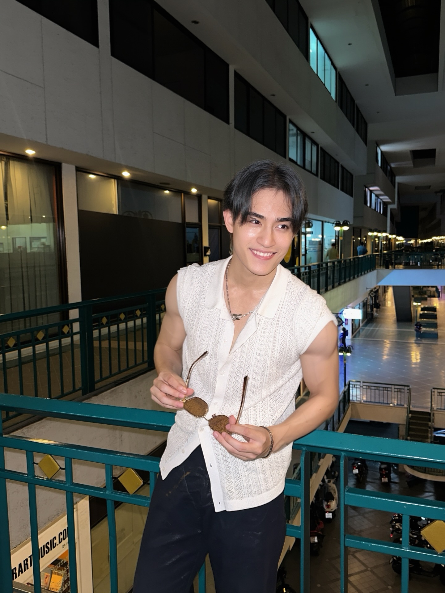 บาร์โค้ด - ตฤณสิษฐ์ อิสระพงศ์พร