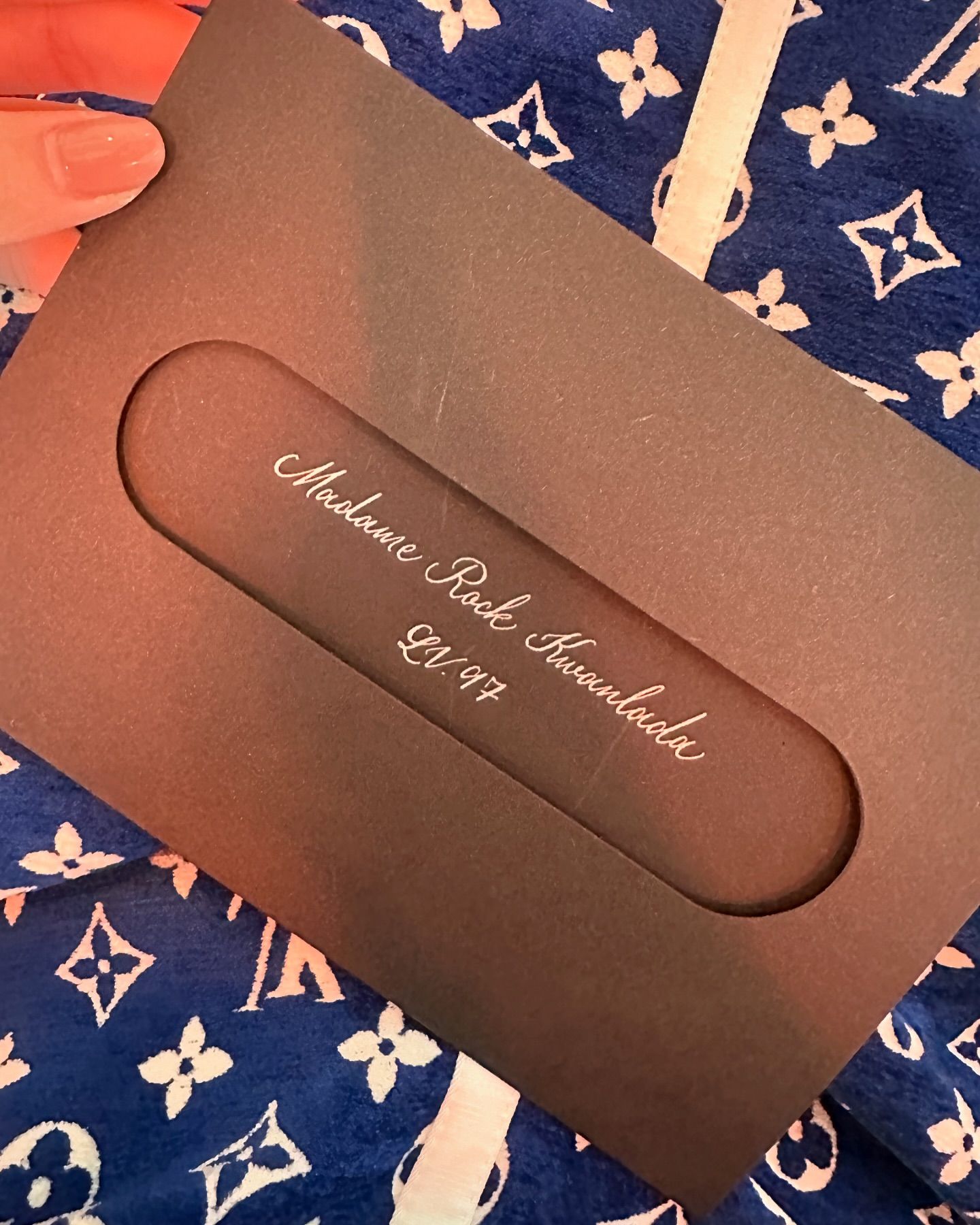 ร็อค - ขวัญลดา รุ่งโรจน์อำภา