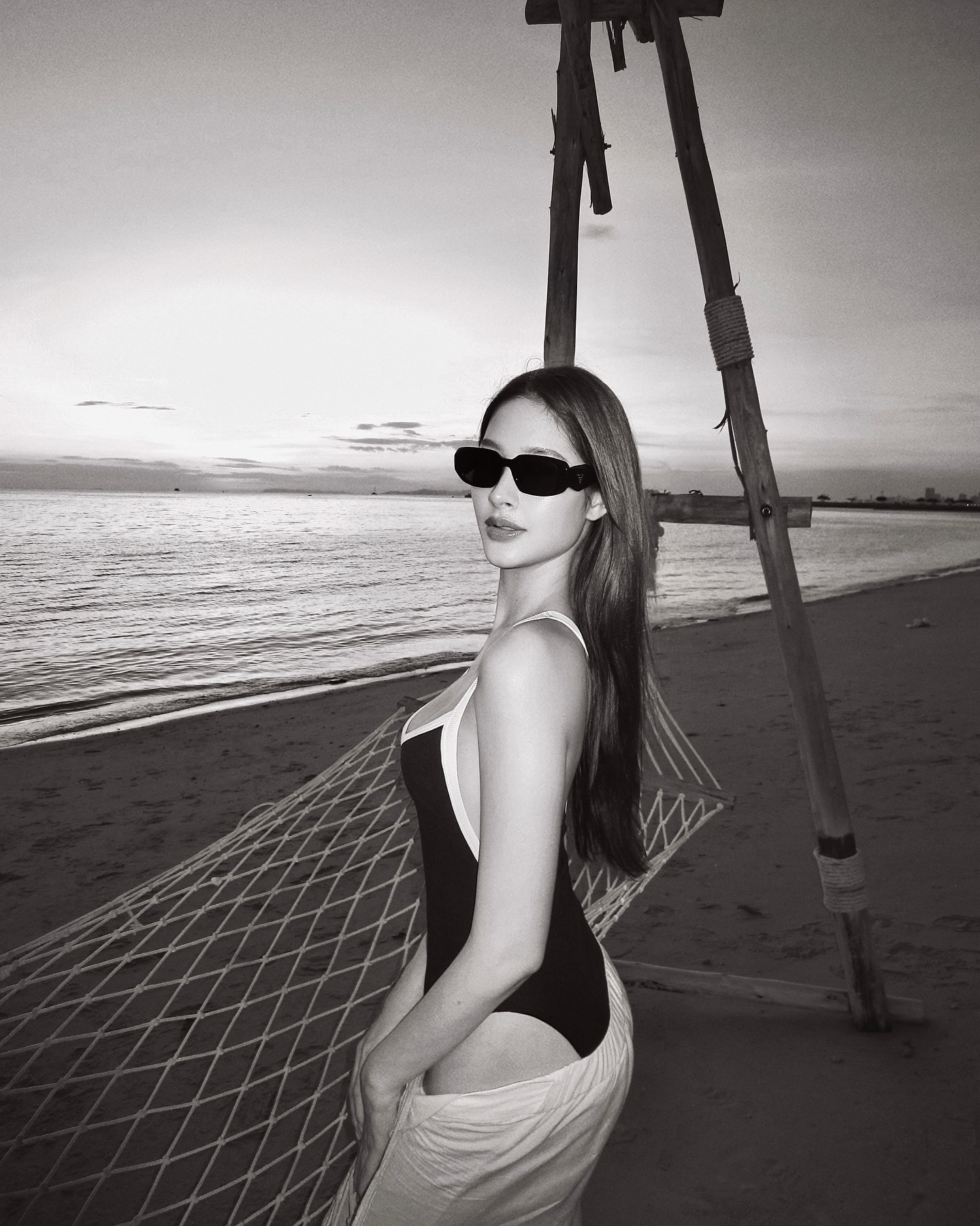 ร็อค - ขวัญลดา รุ่งโรจน์อำภา