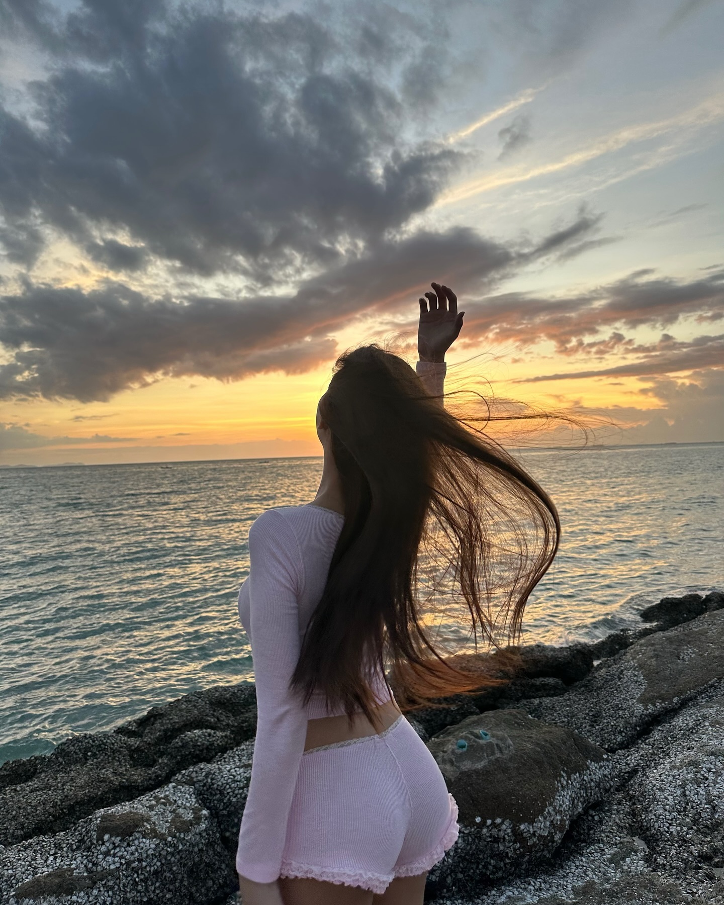 ร็อค - ขวัญลดา รุ่งโรจน์อำภา