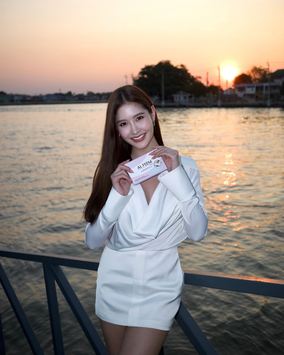 ร็อค - ขวัญลดา รุ่งโรจน์อำภา