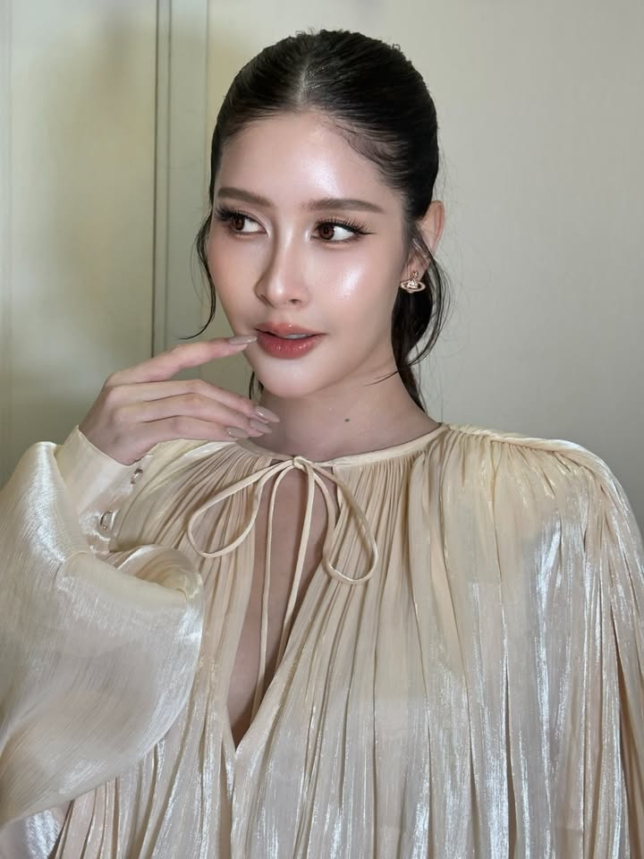 ร็อค - ขวัญลดา รุ่งโรจน์อำภา