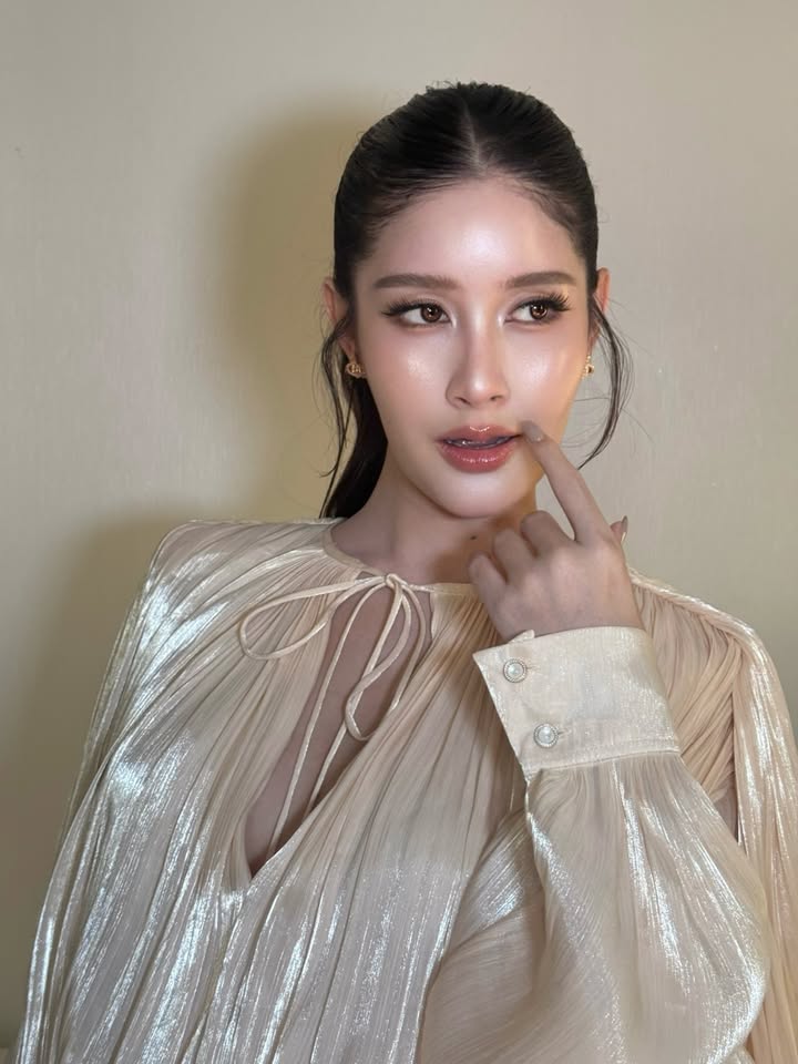 ร็อค - ขวัญลดา รุ่งโรจน์อำภา