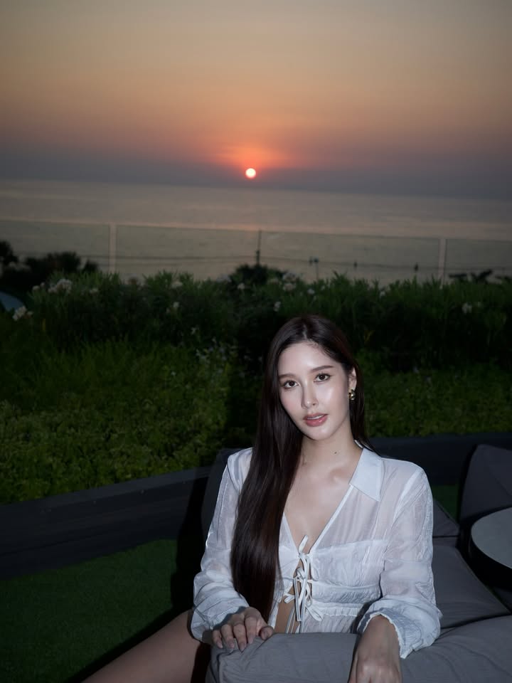 ร็อค - ขวัญลดา รุ่งโรจน์อำภา