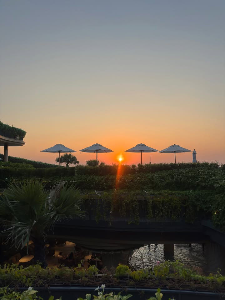 ร็อค - ขวัญลดา รุ่งโรจน์อำภา