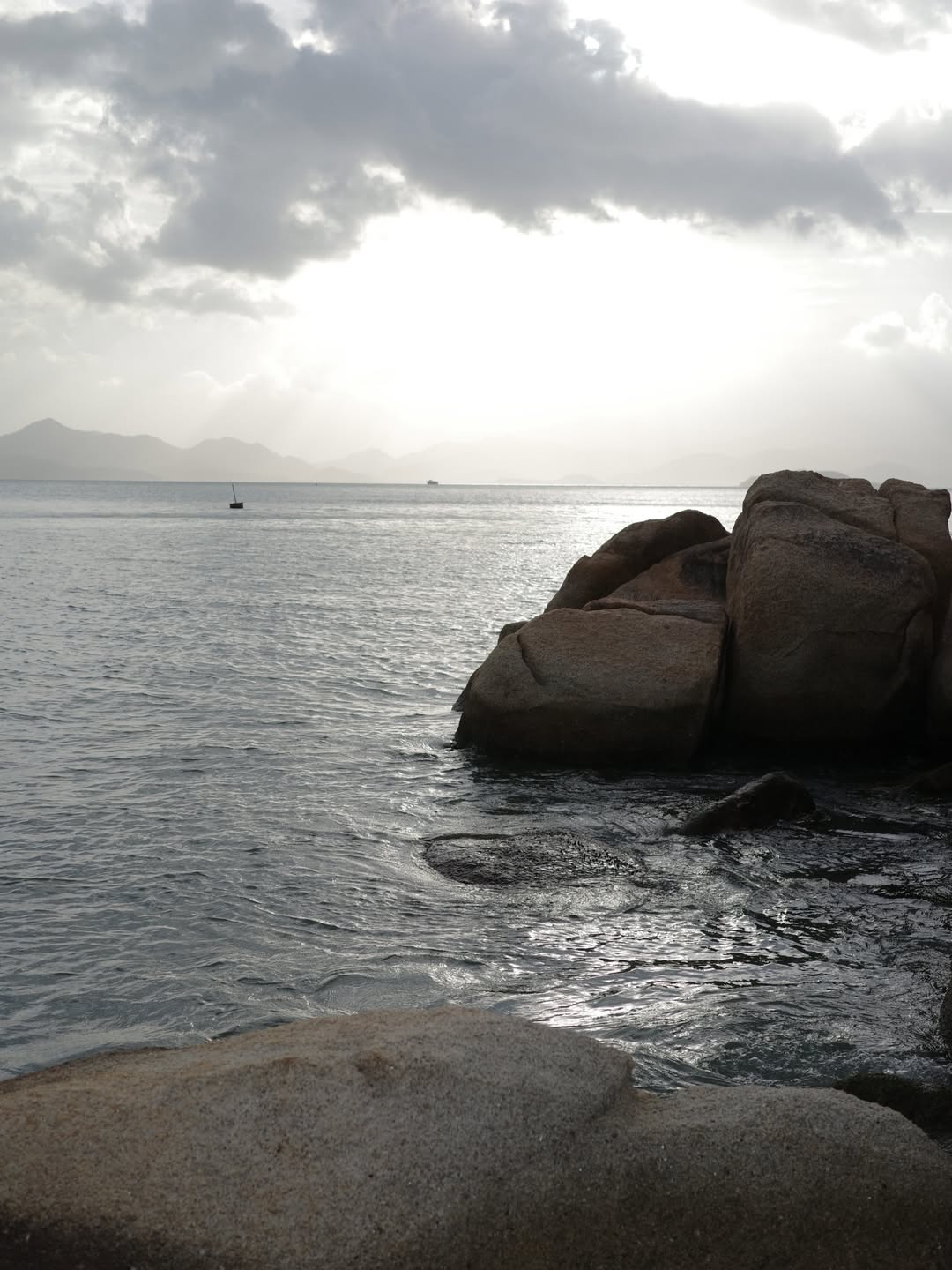 ร็อค - ขวัญลดา รุ่งโรจน์อำภา