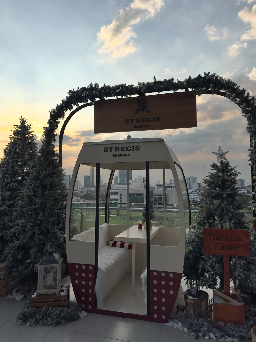 ร็อค - ขวัญลดา รุ่งโรจน์อำภา