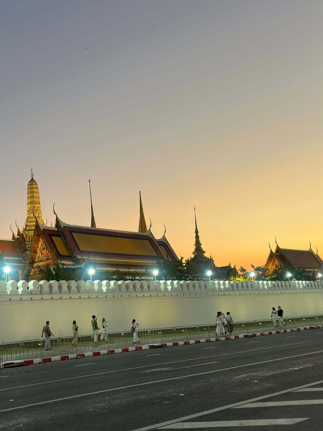 ร็อค - ขวัญลดา รุ่งโรจน์อำภา