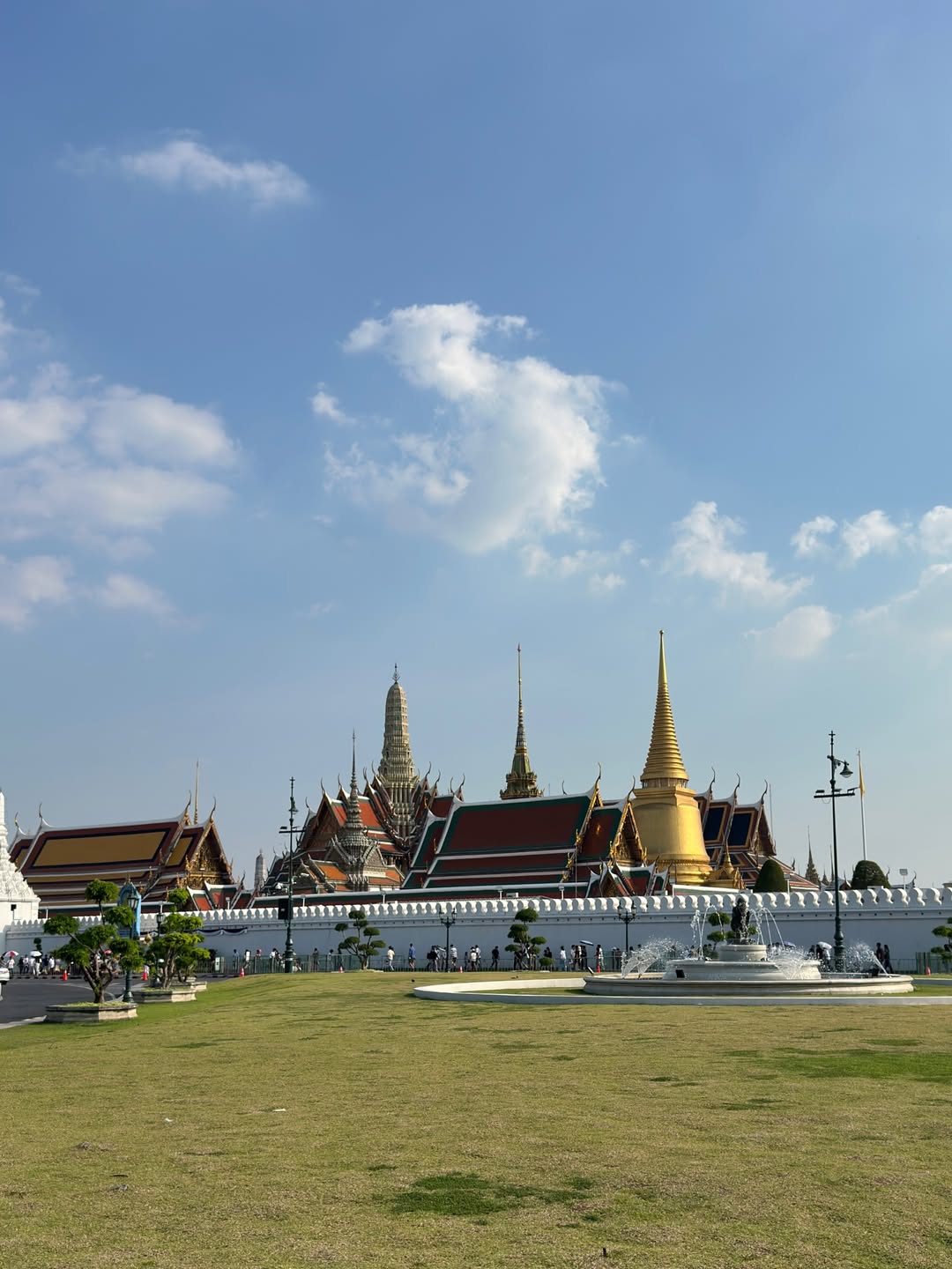 ร็อค - ขวัญลดา รุ่งโรจน์อำภา