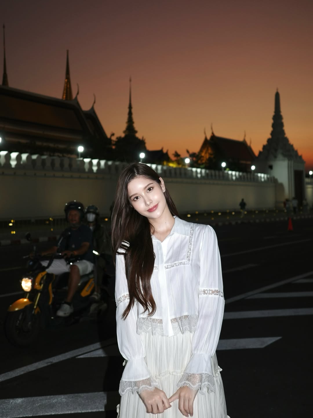 ร็อค - ขวัญลดา รุ่งโรจน์อำภา