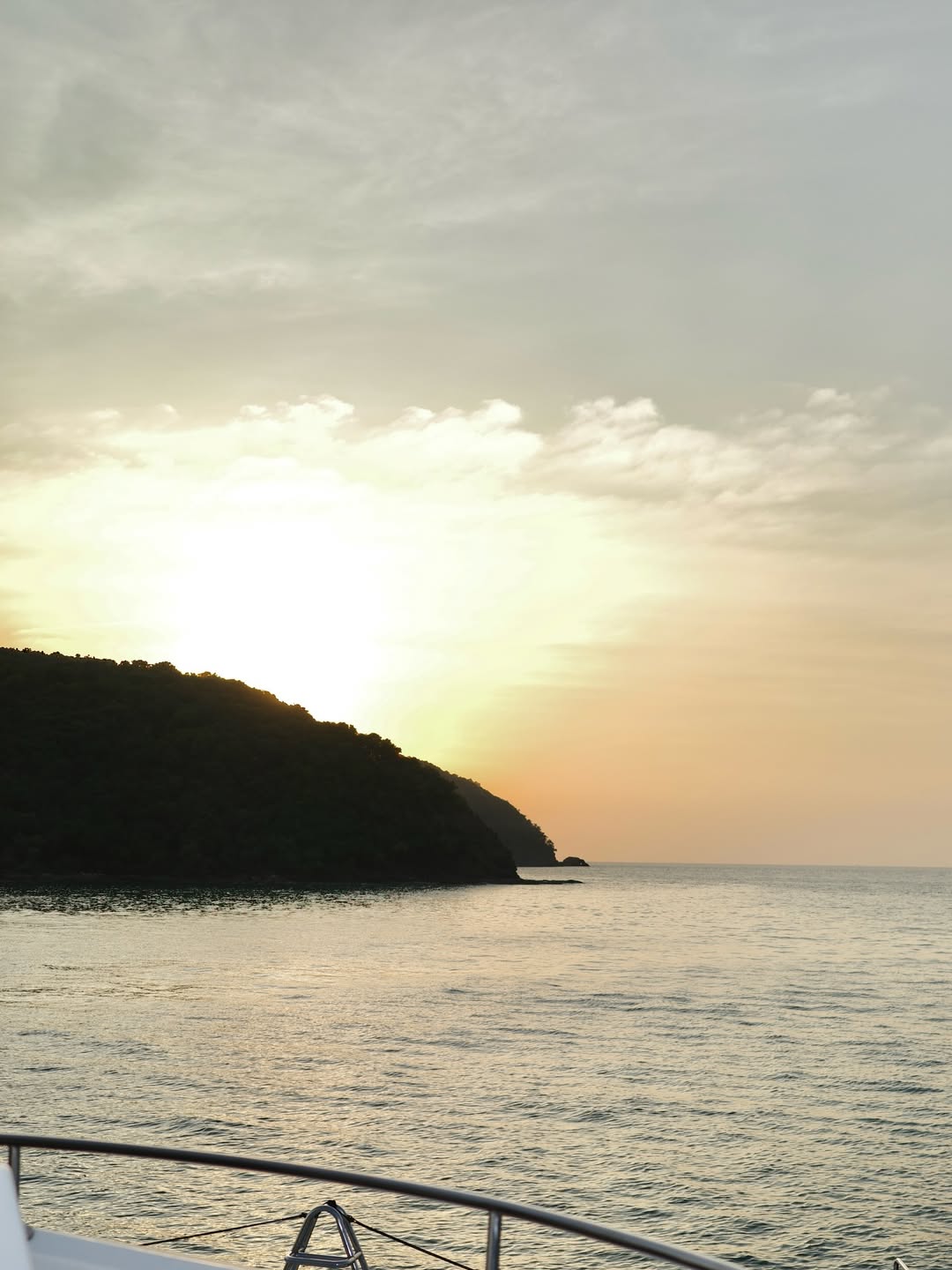 ร็อค - ขวัญลดา รุ่งโรจน์อำภา