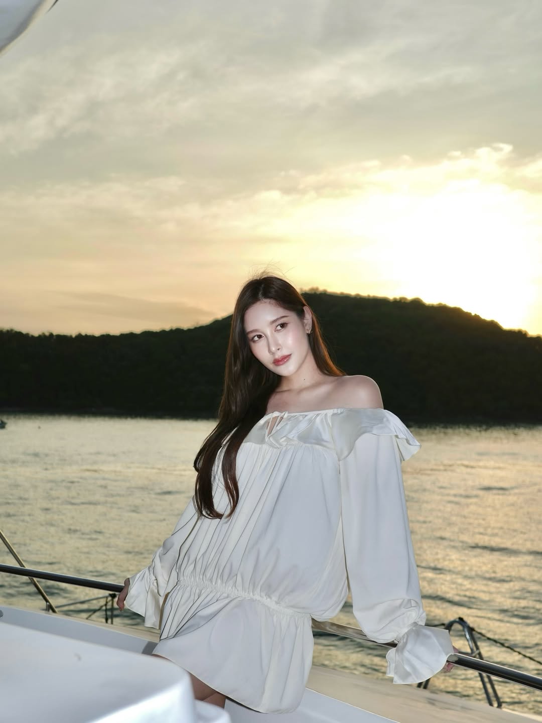 ร็อค - ขวัญลดา รุ่งโรจน์อำภา